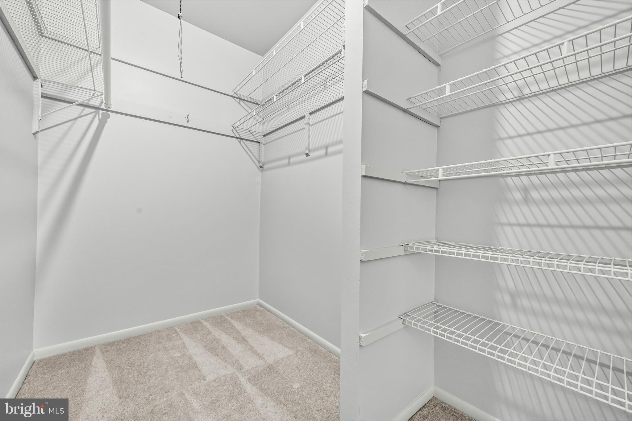 TREOVER CONDOMINIUM - Residential