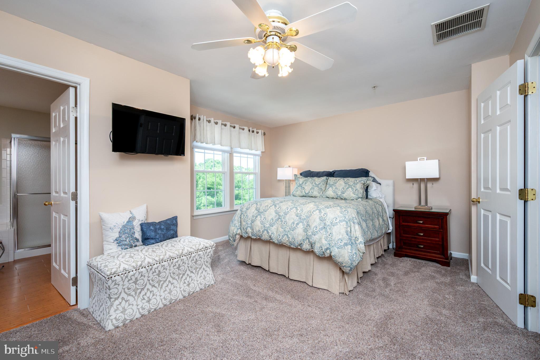 FARMINGTON VILLAGE - Residential