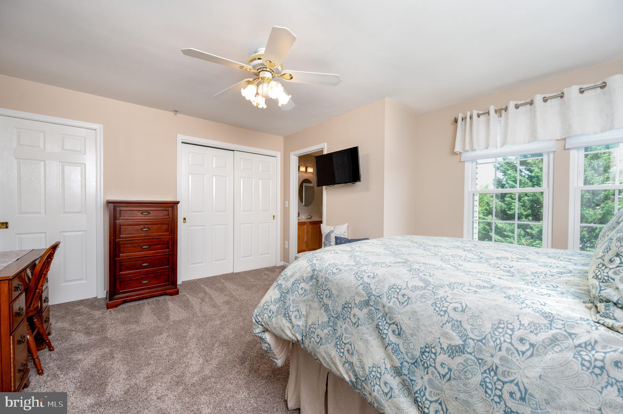 FARMINGTON VILLAGE - Residential