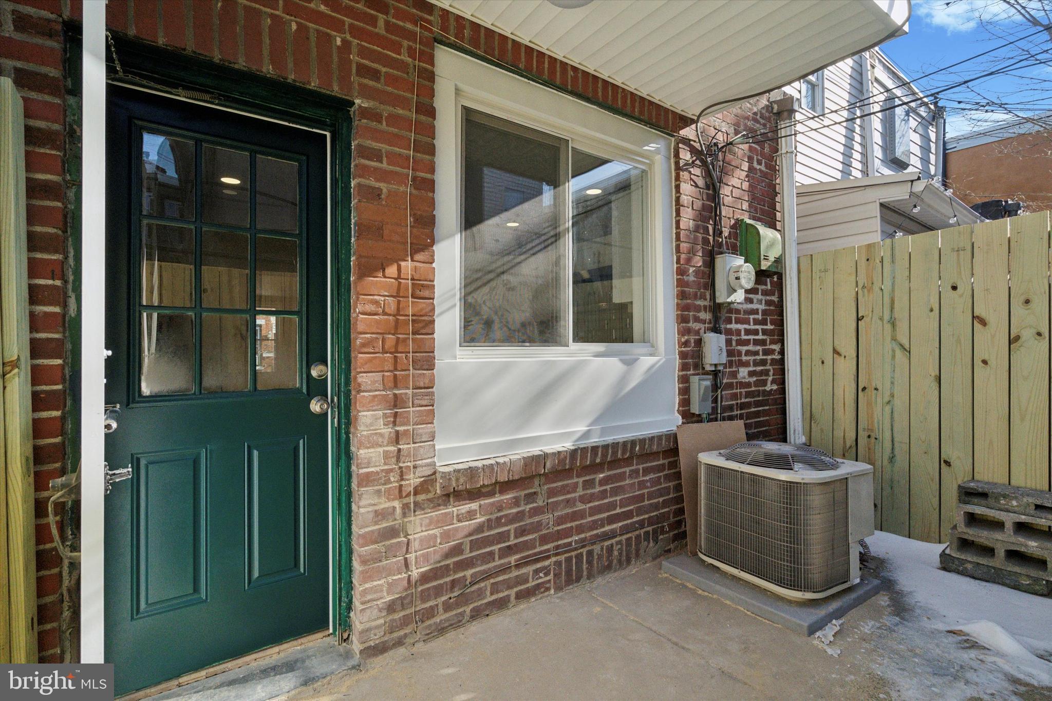 POINT BREEZE - Residential