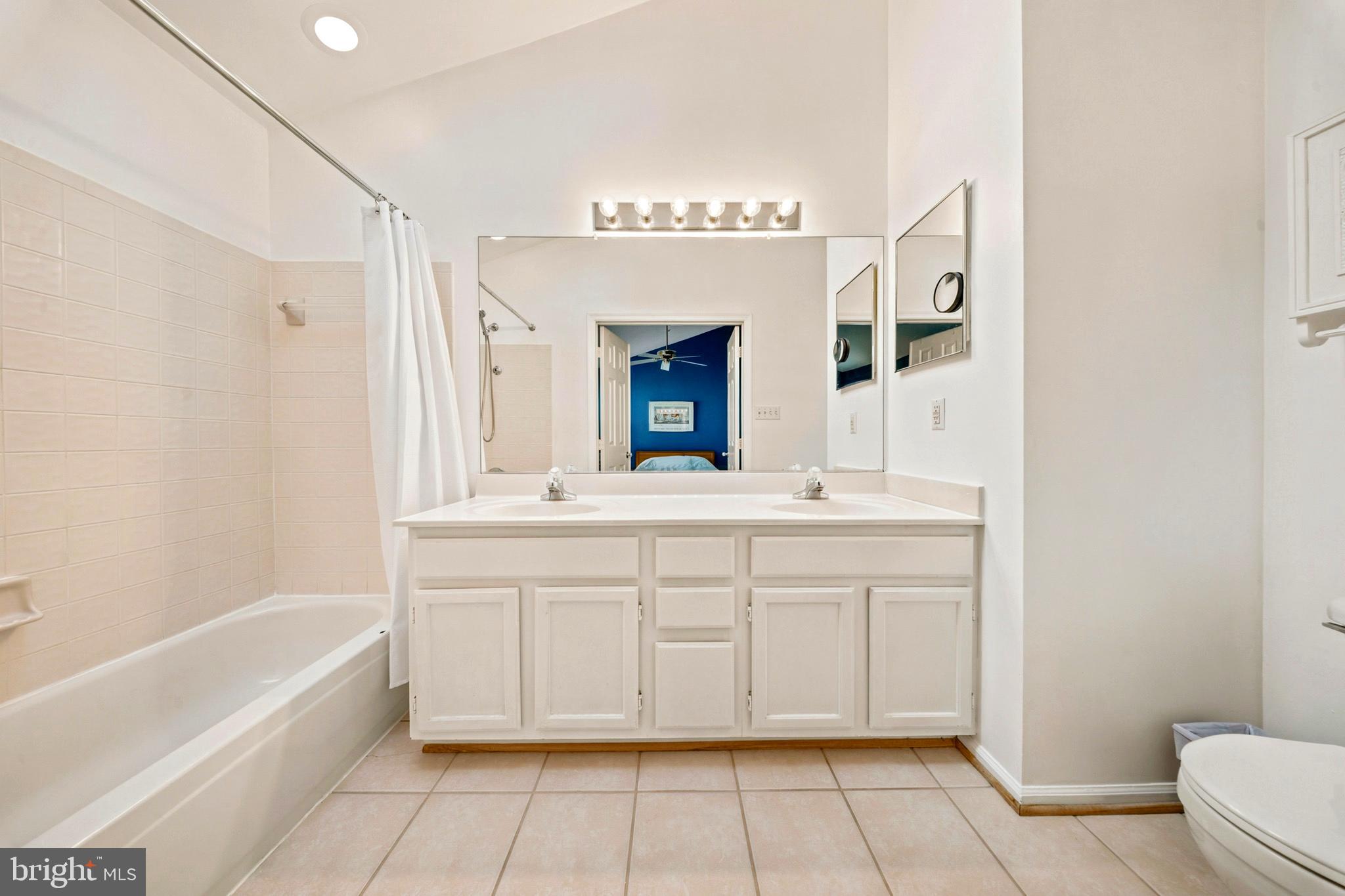 RIDGECREST - Residential