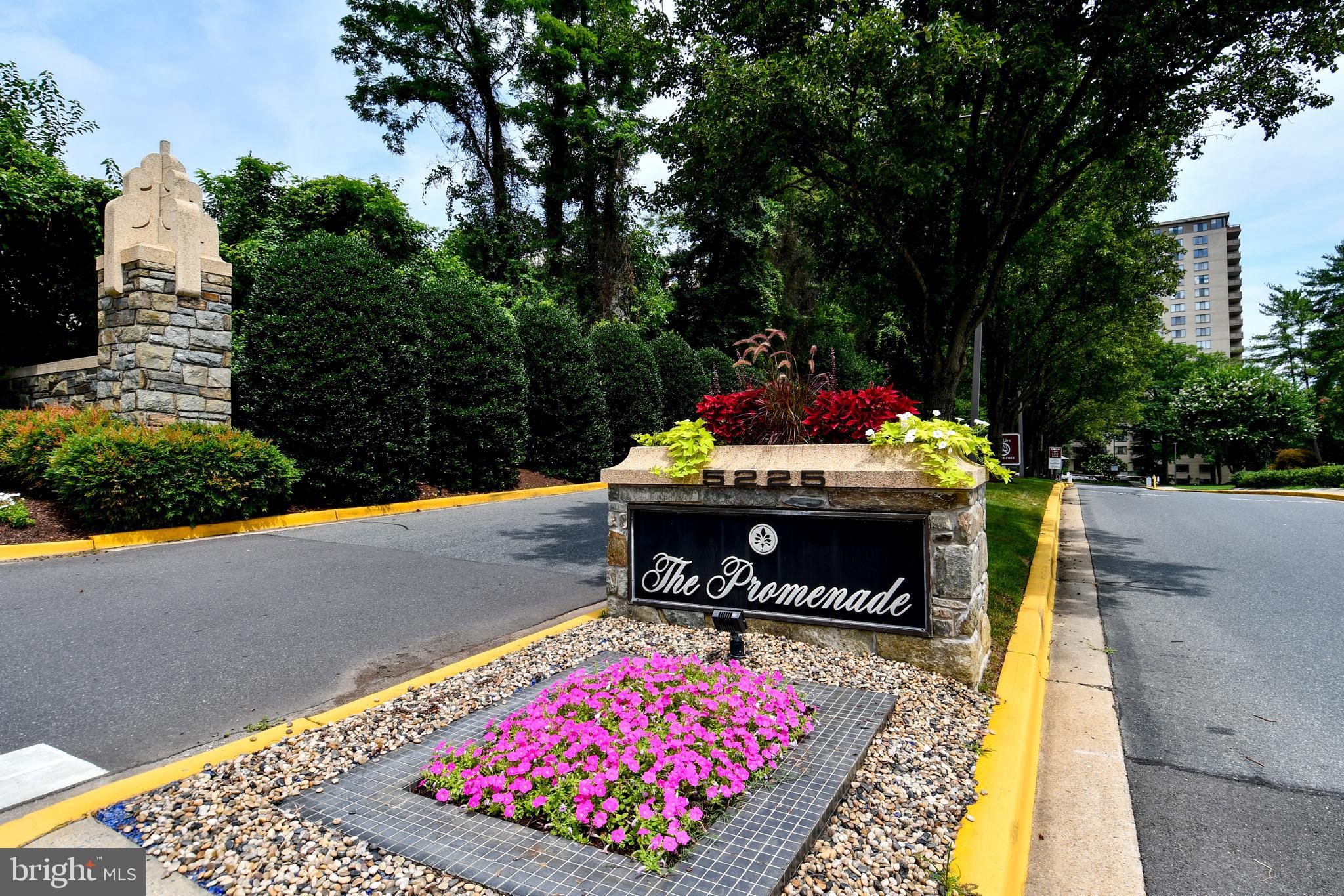 PROMENADE TOWERS - Residential