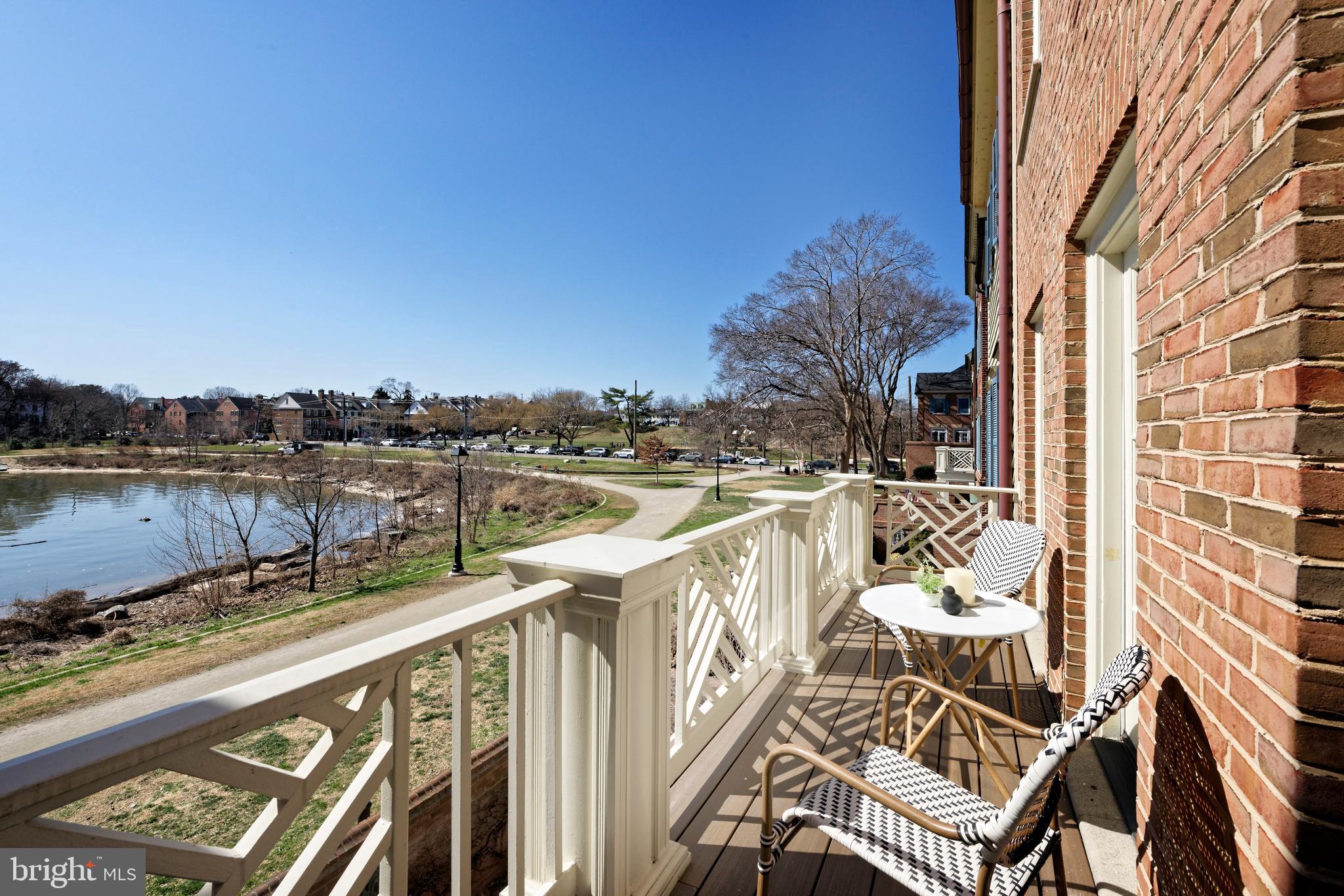 HARBORSIDE - Residential