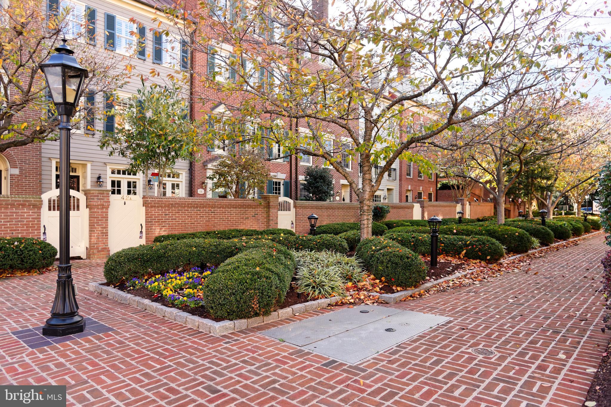 HARBORSIDE - Residential