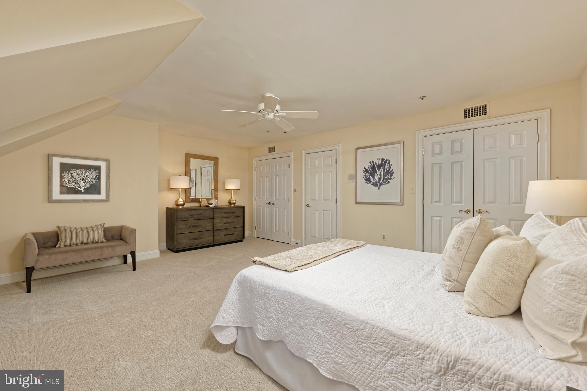 HARBORSIDE - Residential