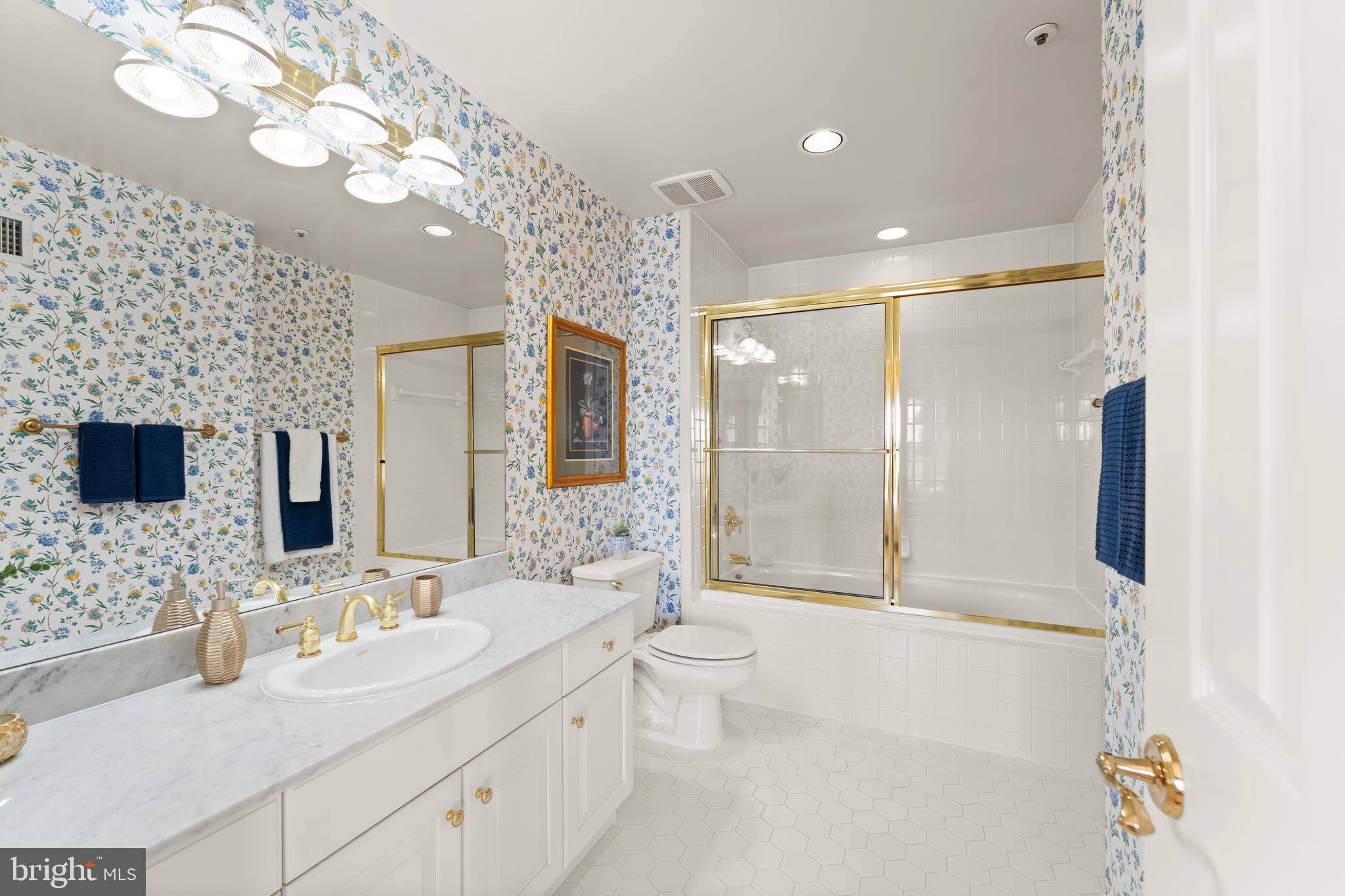 HARBORSIDE - Residential