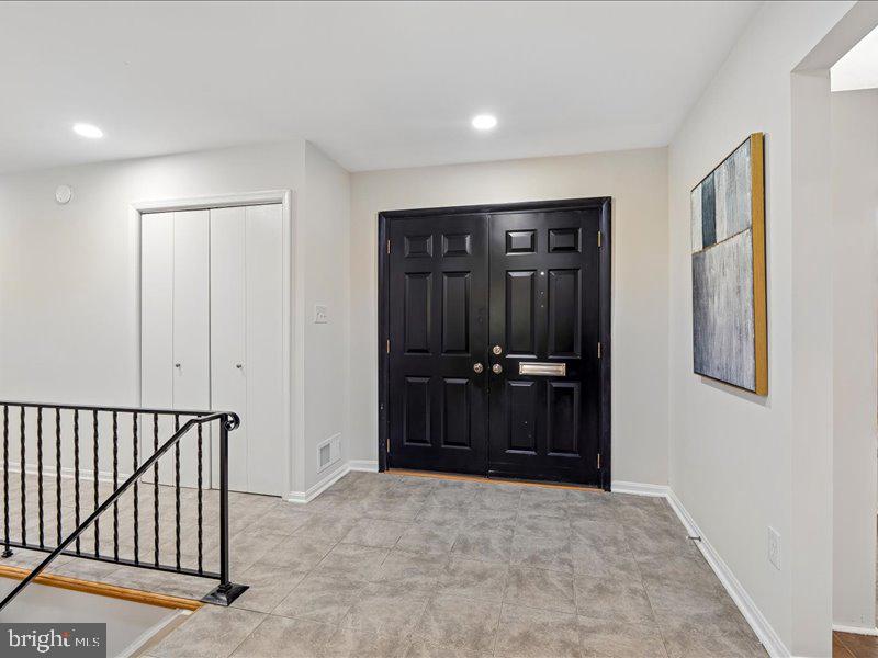 KEMP MILL FARMS - Residential