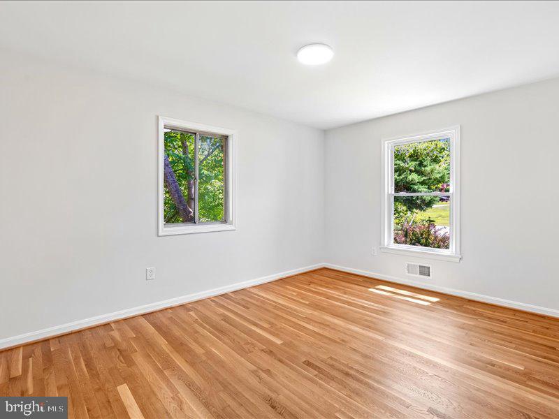 KEMP MILL FARMS - Residential