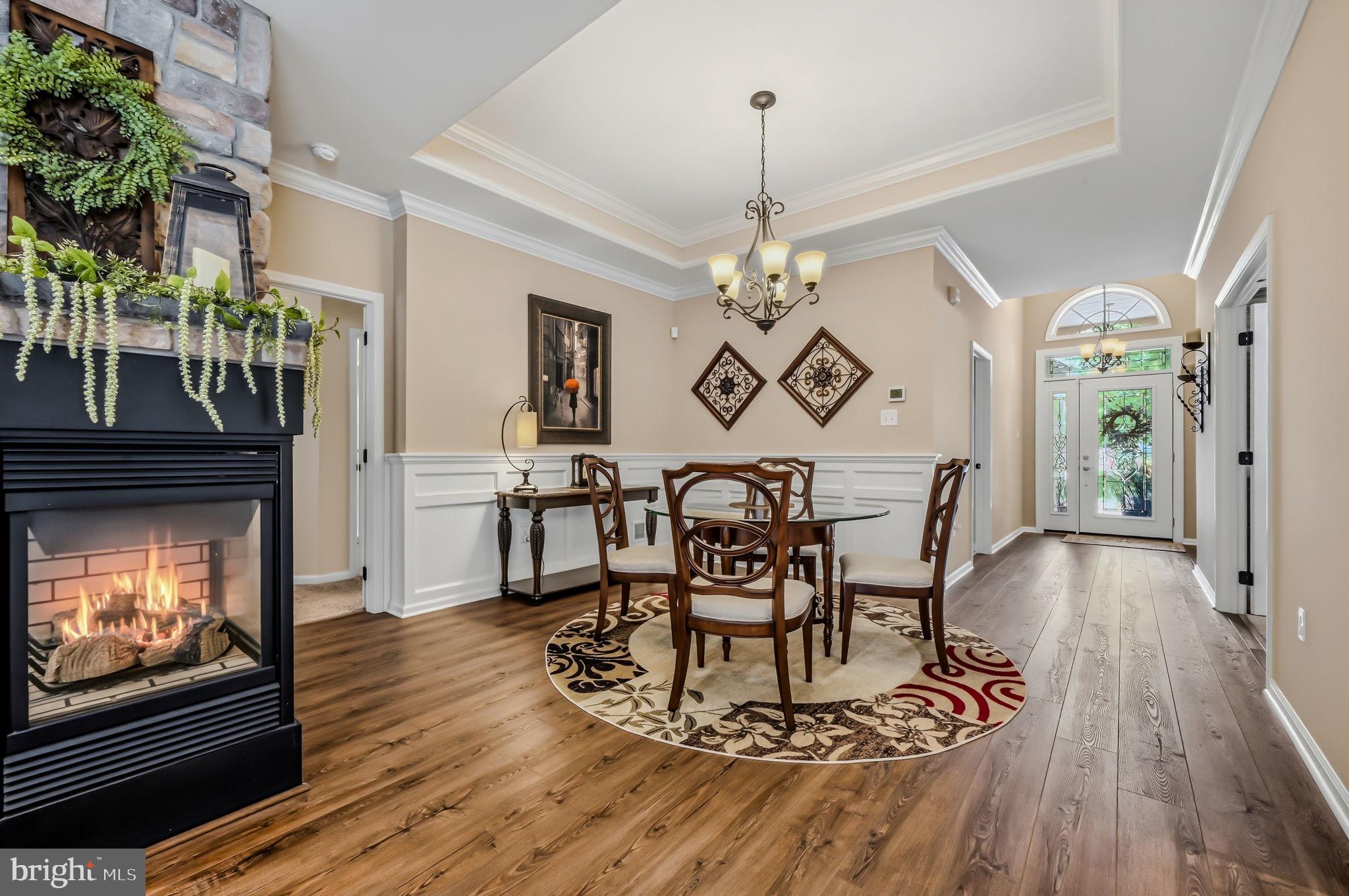 CREEKSIDE VILLAGE - Residential