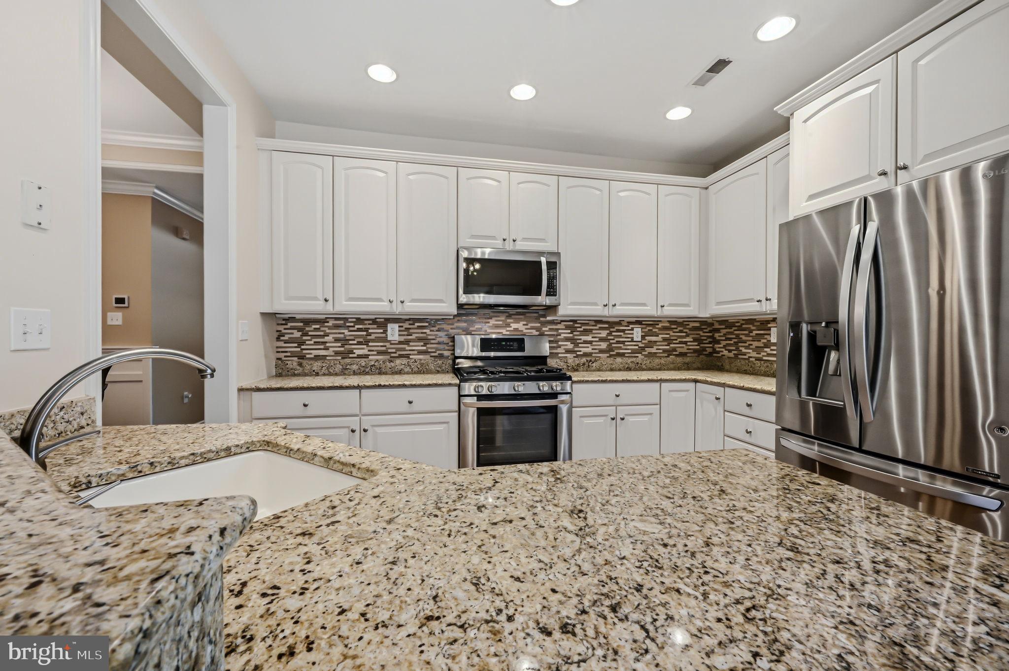 CREEKSIDE VILLAGE - Residential