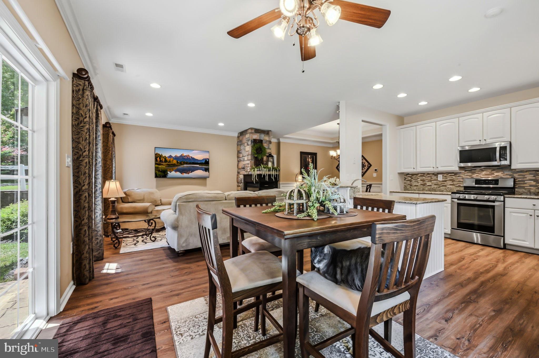 CREEKSIDE VILLAGE - Residential