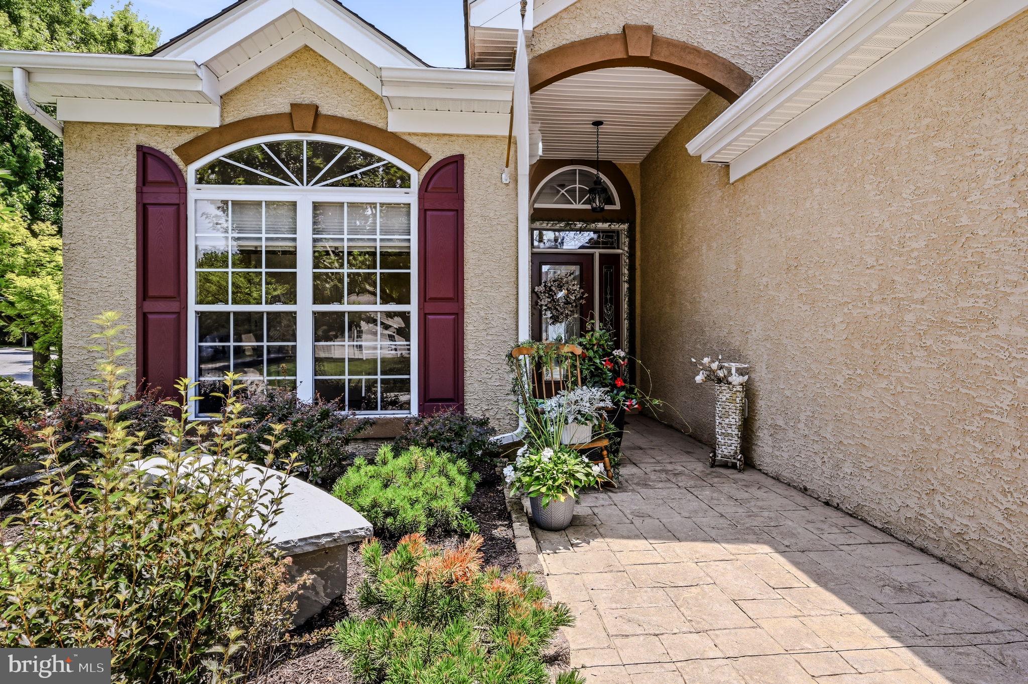 CREEKSIDE VILLAGE - Residential
