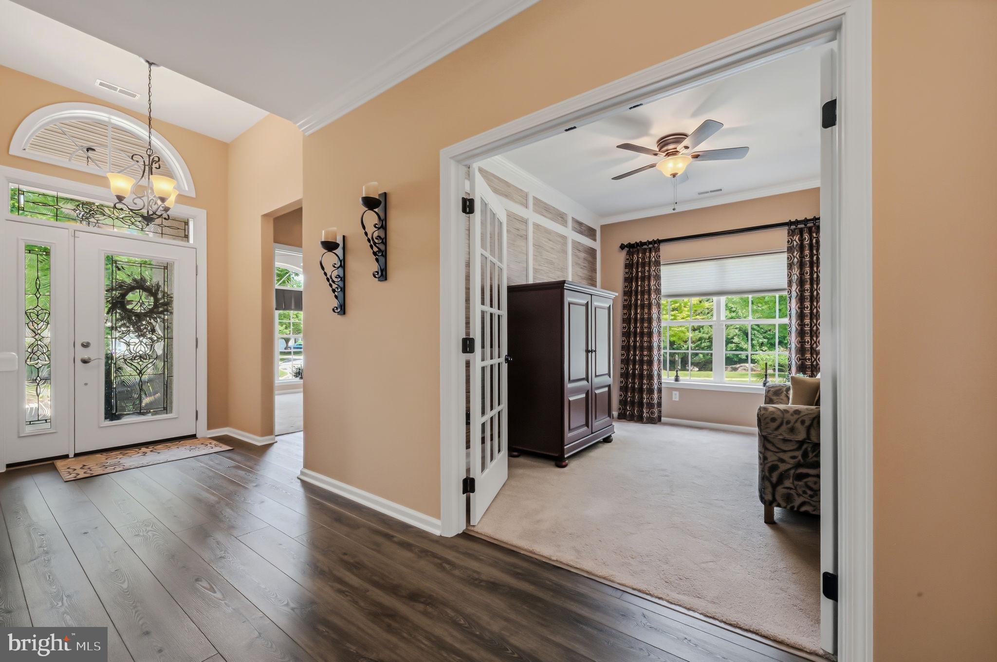 CREEKSIDE VILLAGE - Residential