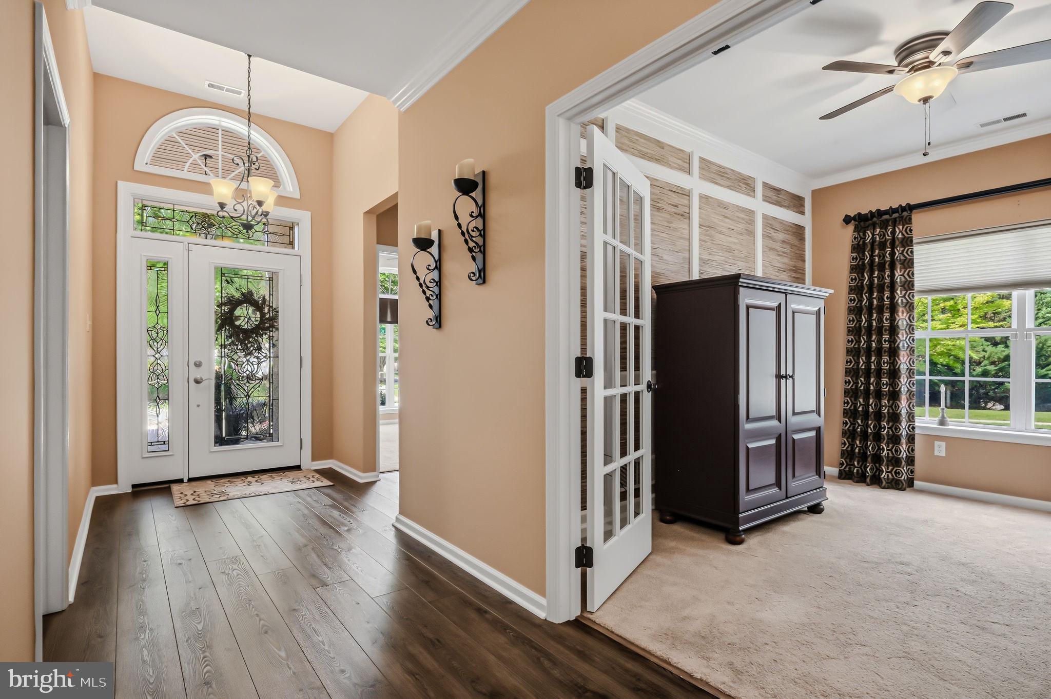 CREEKSIDE VILLAGE - Residential
