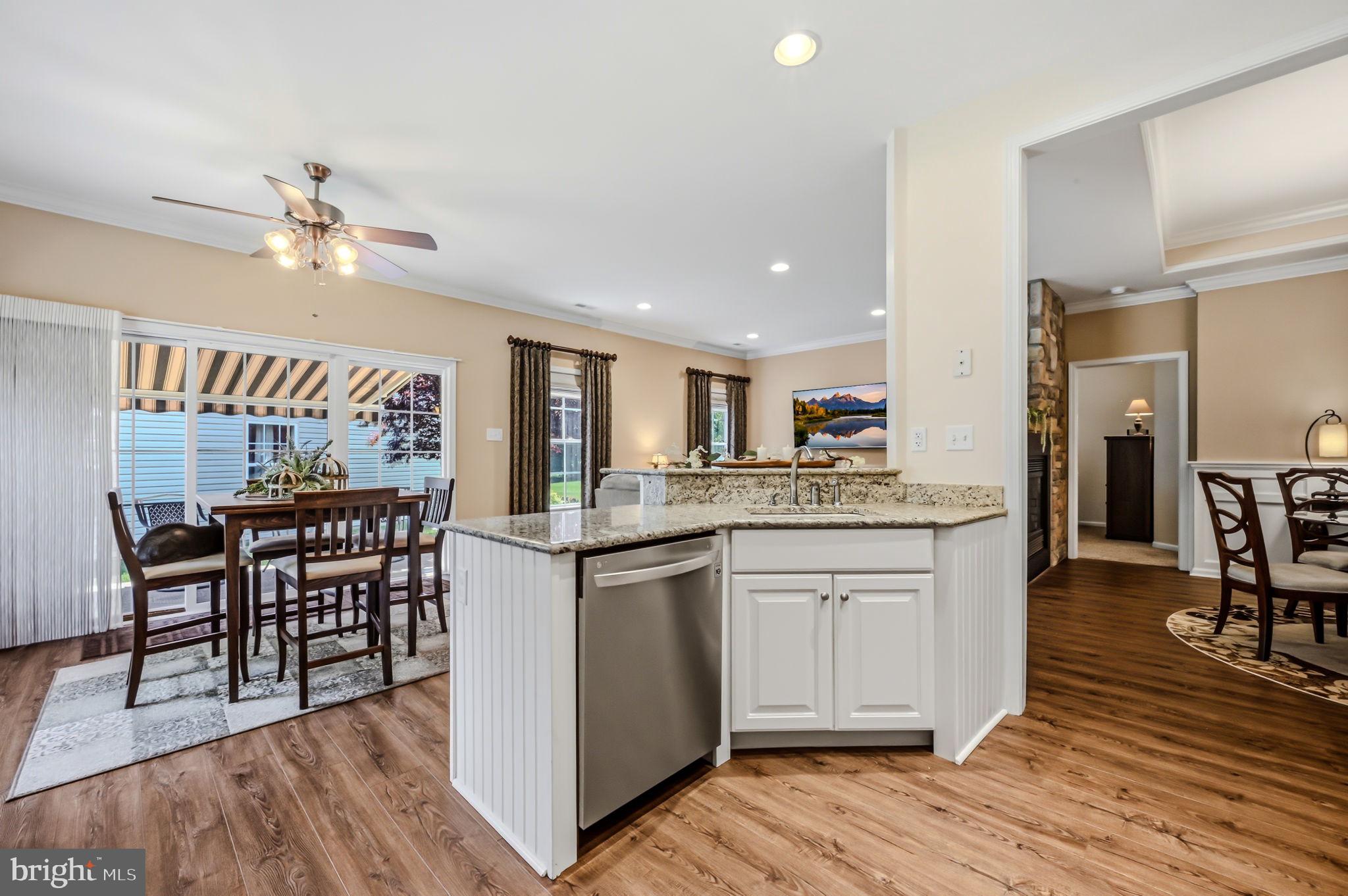 CREEKSIDE VILLAGE - Residential