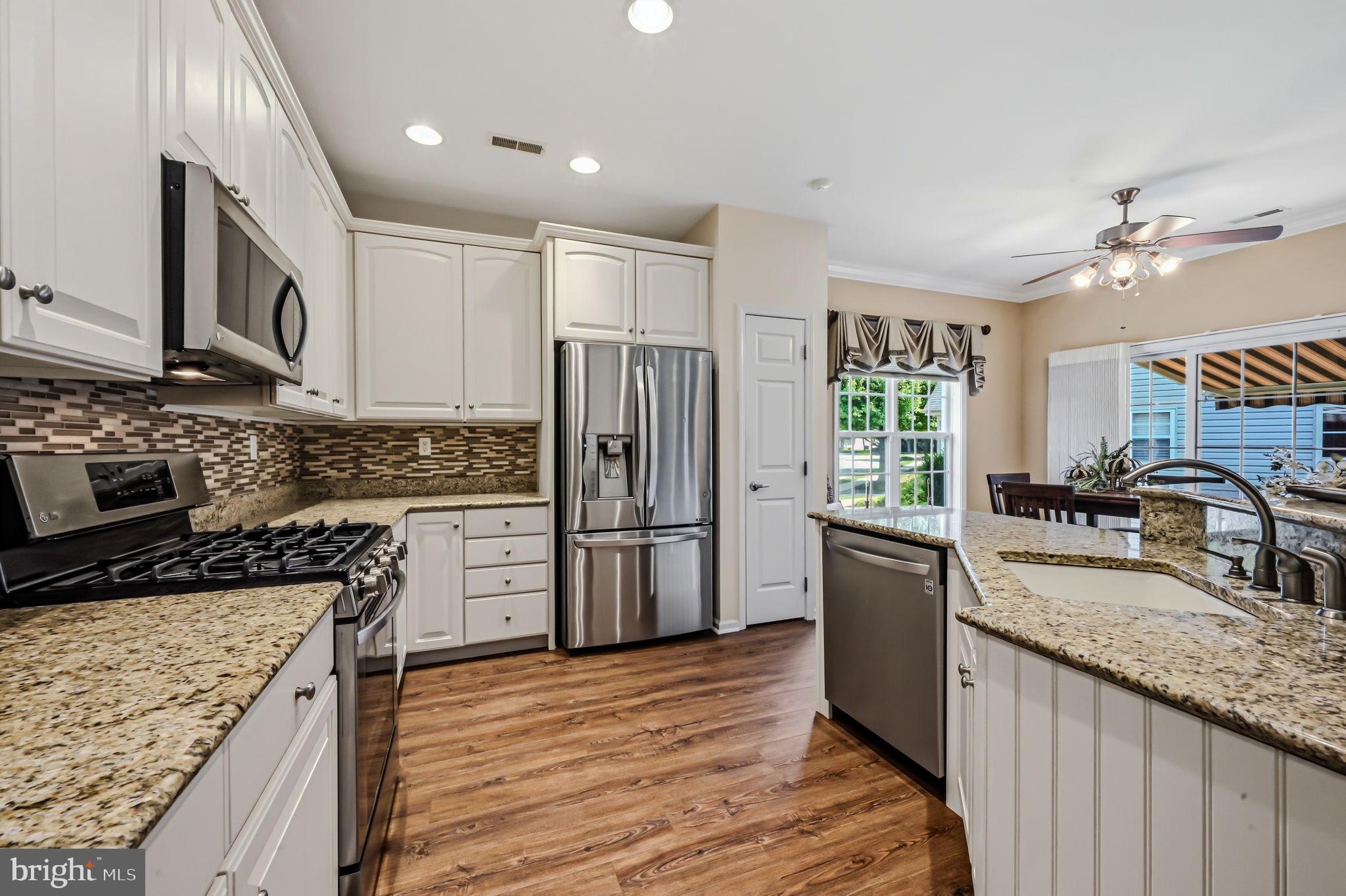 CREEKSIDE VILLAGE - Residential