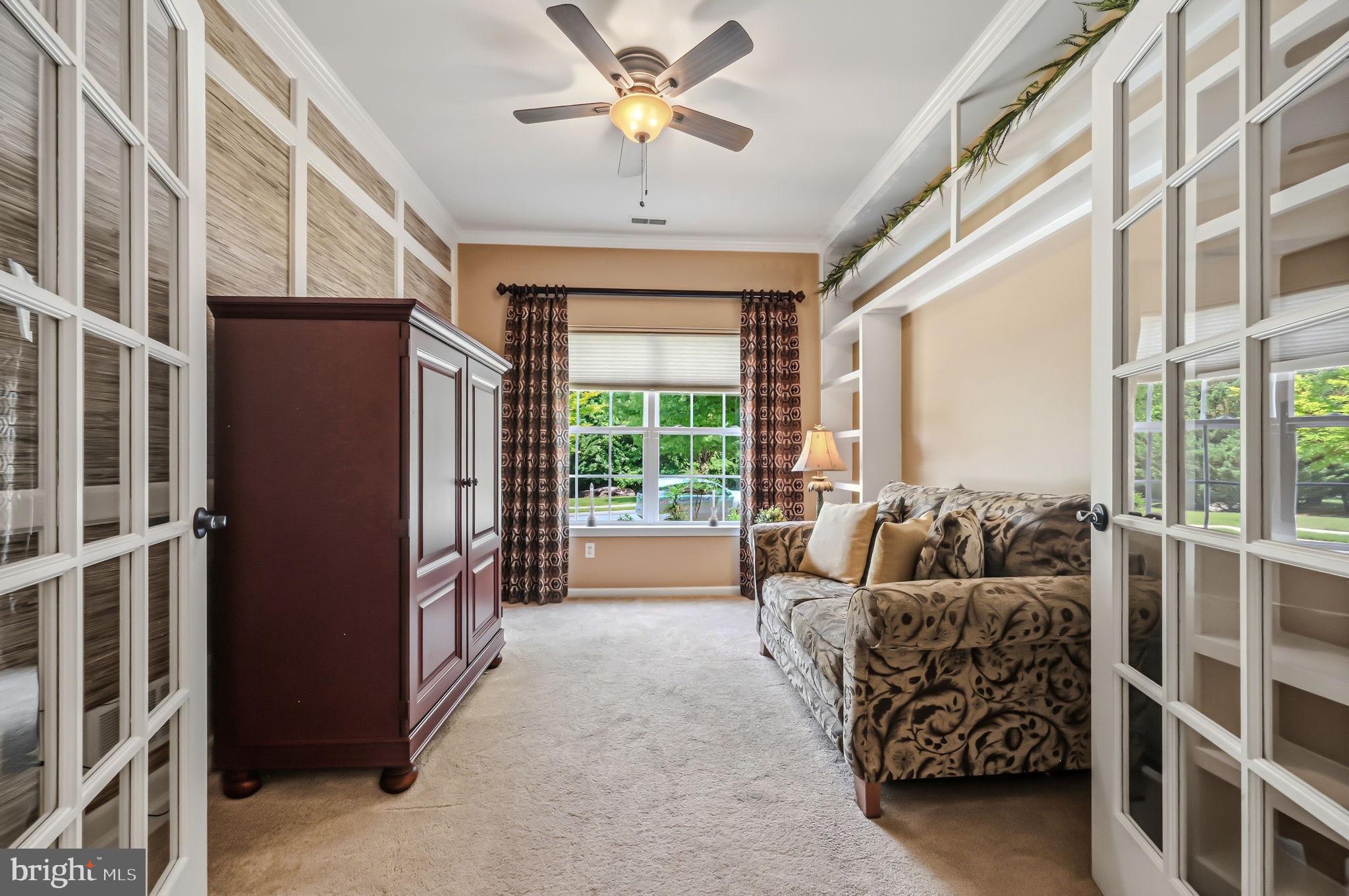 CREEKSIDE VILLAGE - Residential
