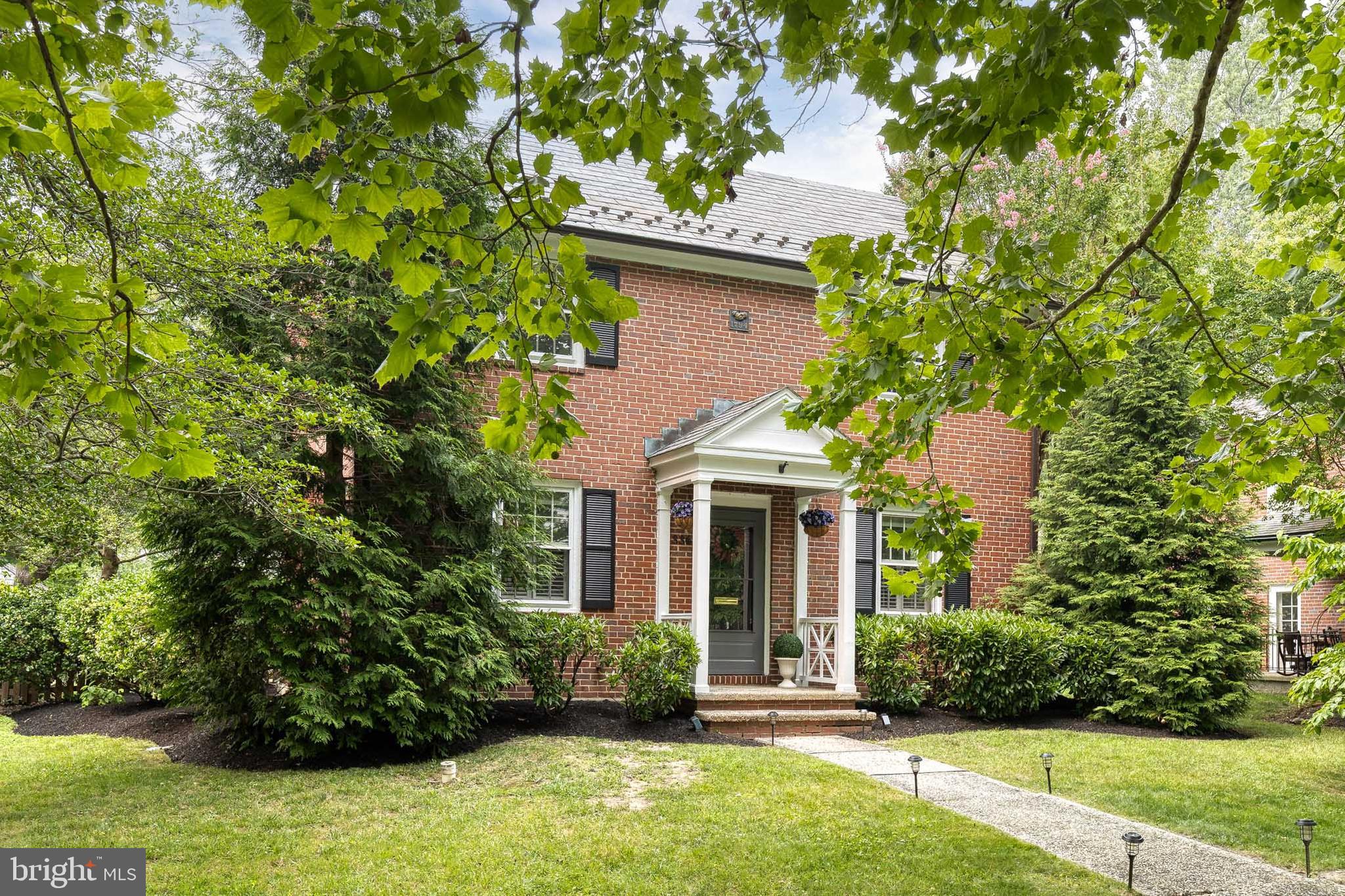 HOMELAND HISTORIC DISTRICT - Residential