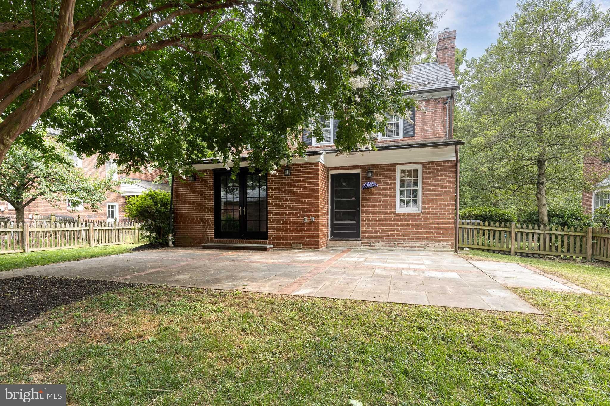 HOMELAND HISTORIC DISTRICT - Residential