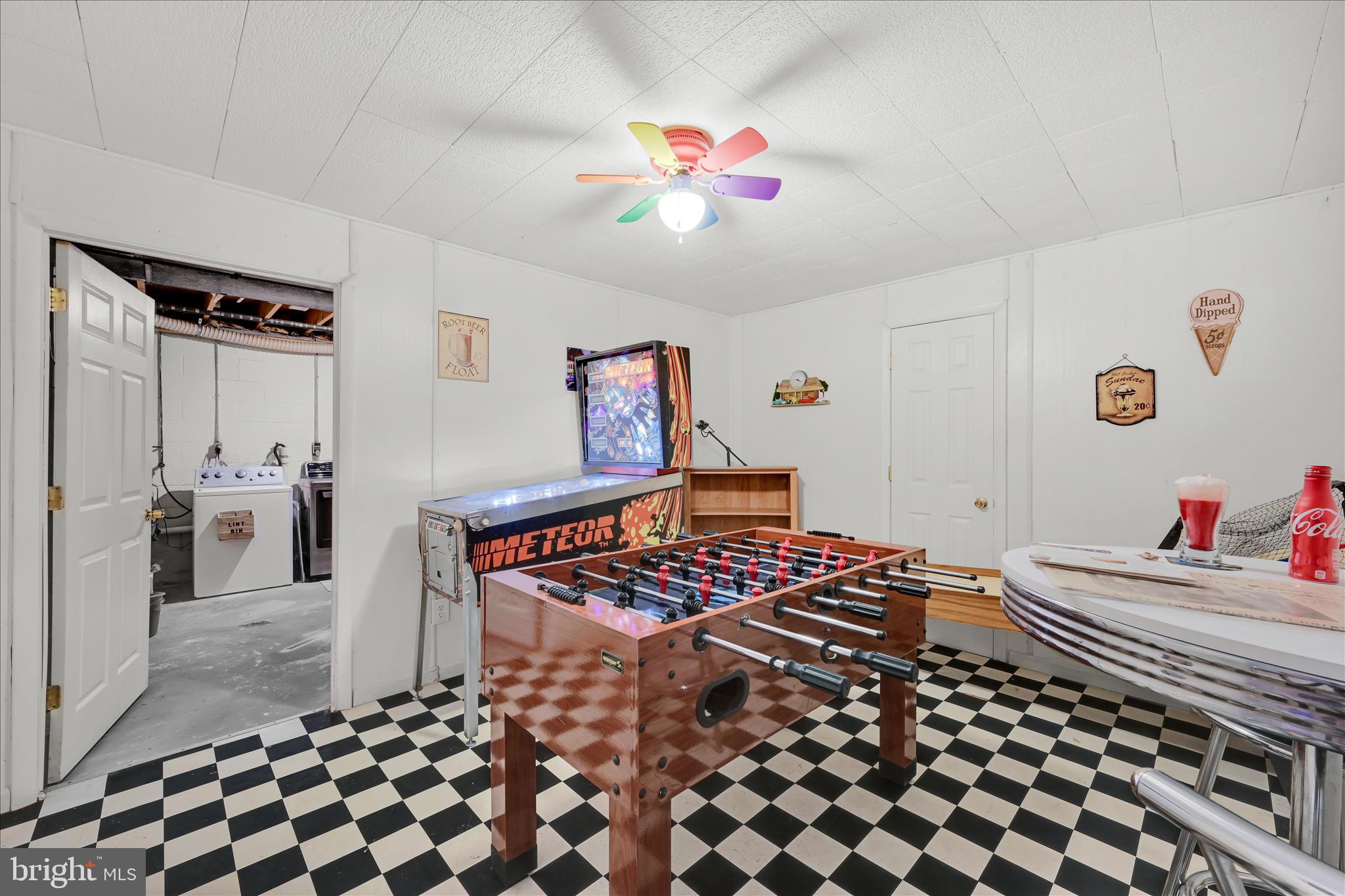 MIFFLIN HILLS - Residential