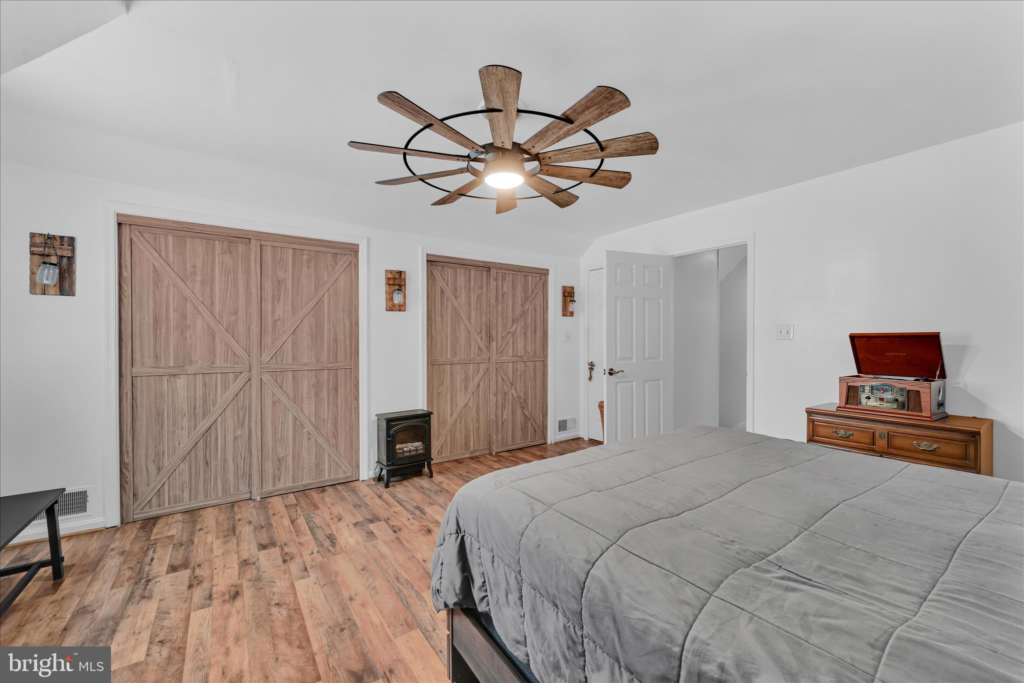 MIFFLIN HILLS - Residential