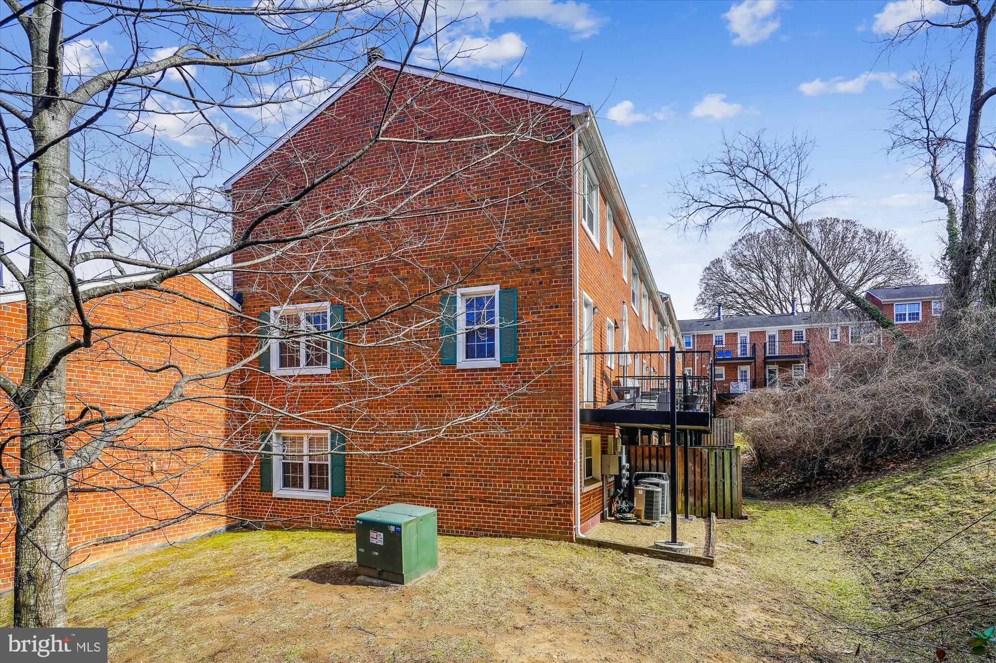 THE ARLINGTON - Residential