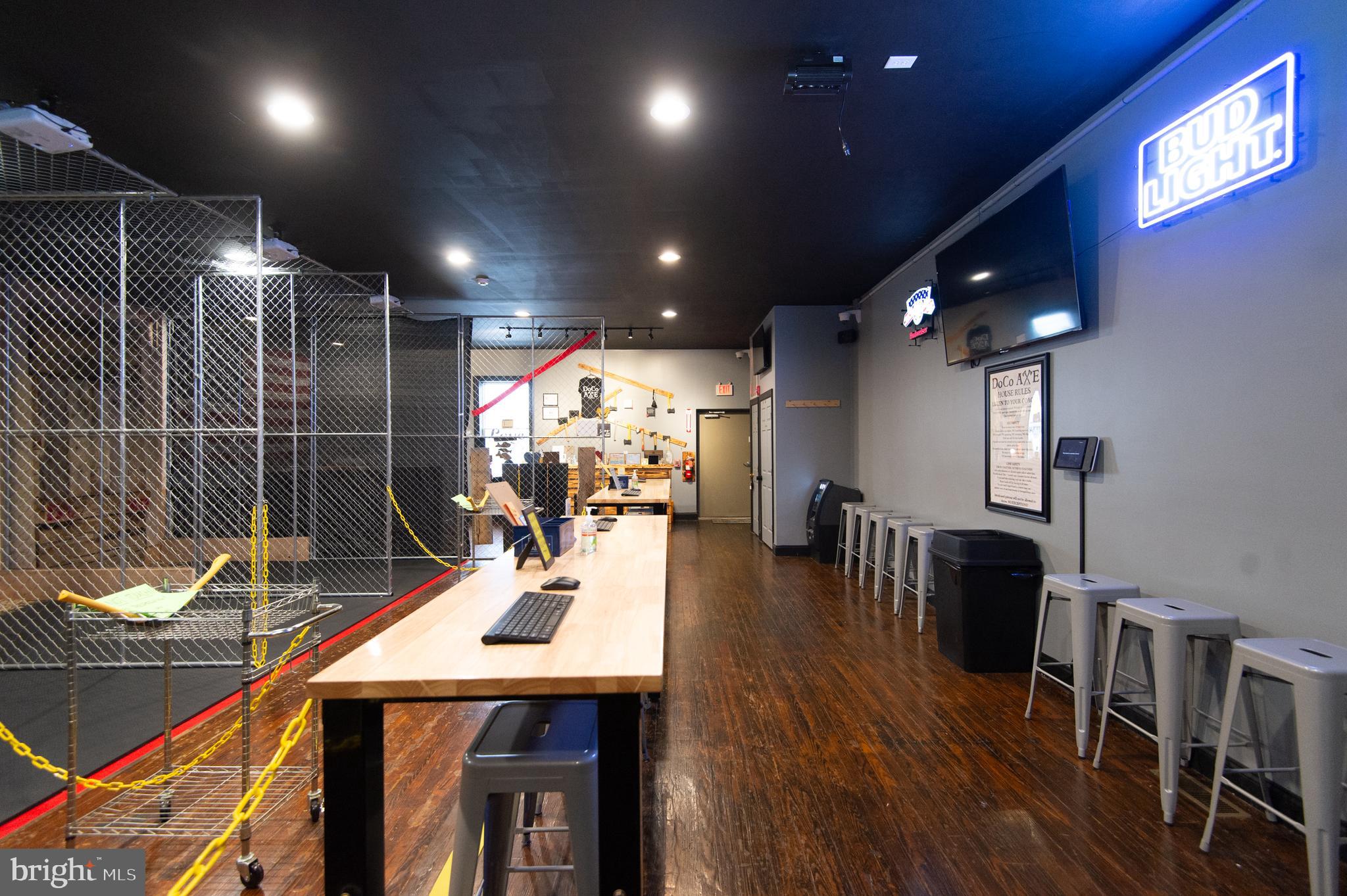 RACE STREET - Commercial Sale