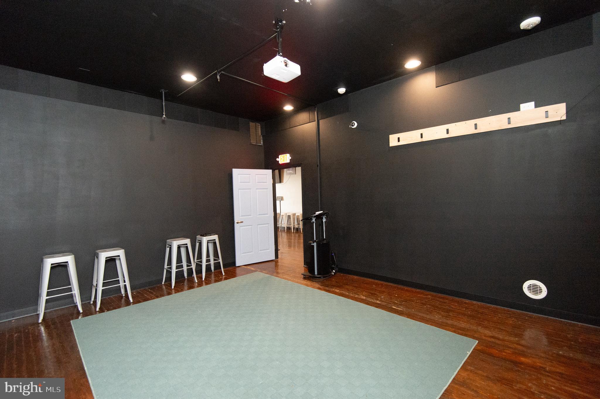RACE STREET - Commercial Sale