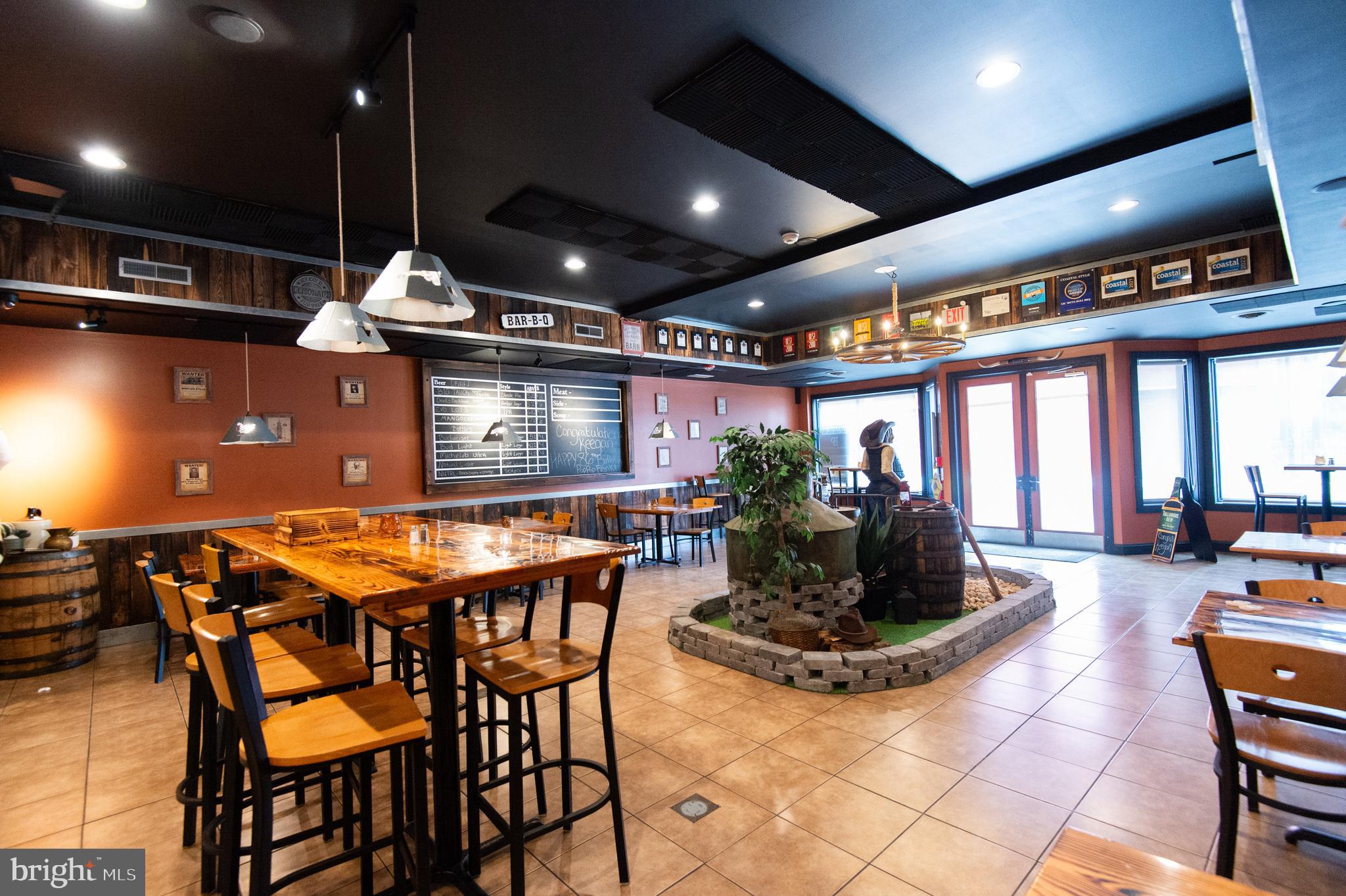 RACE STREET - Commercial Sale