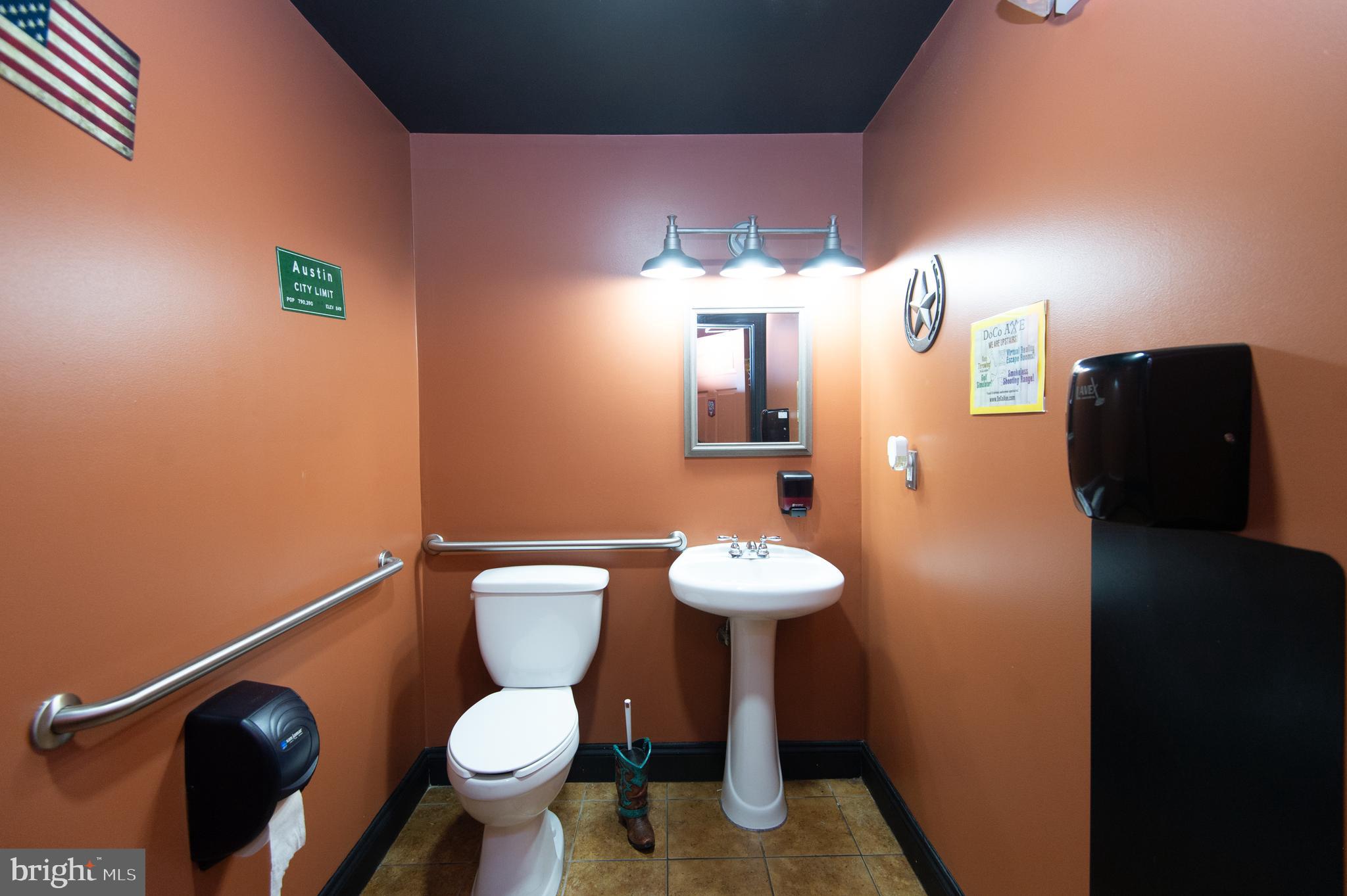 RACE STREET - Commercial Sale