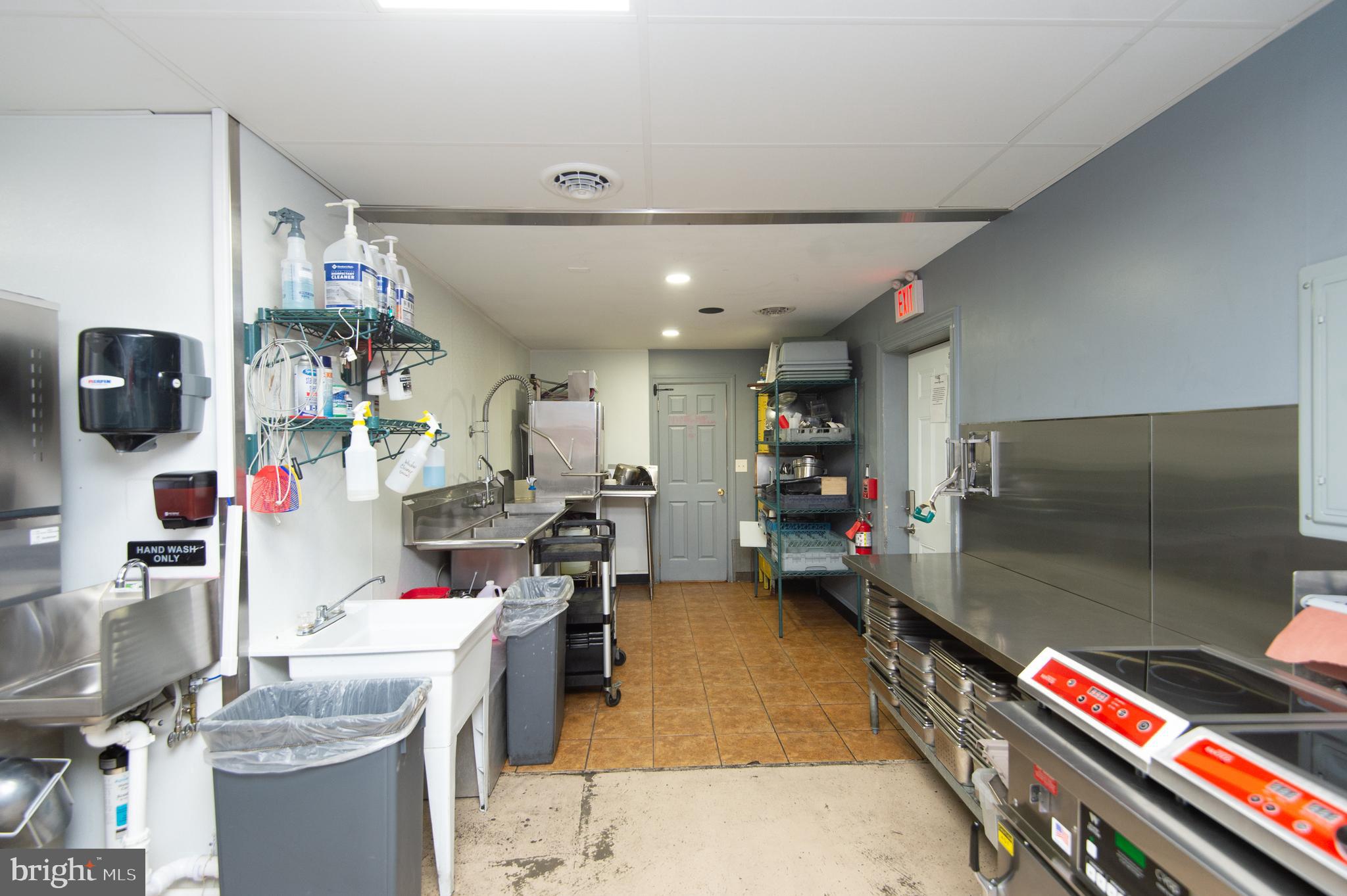 RACE STREET - Commercial Sale