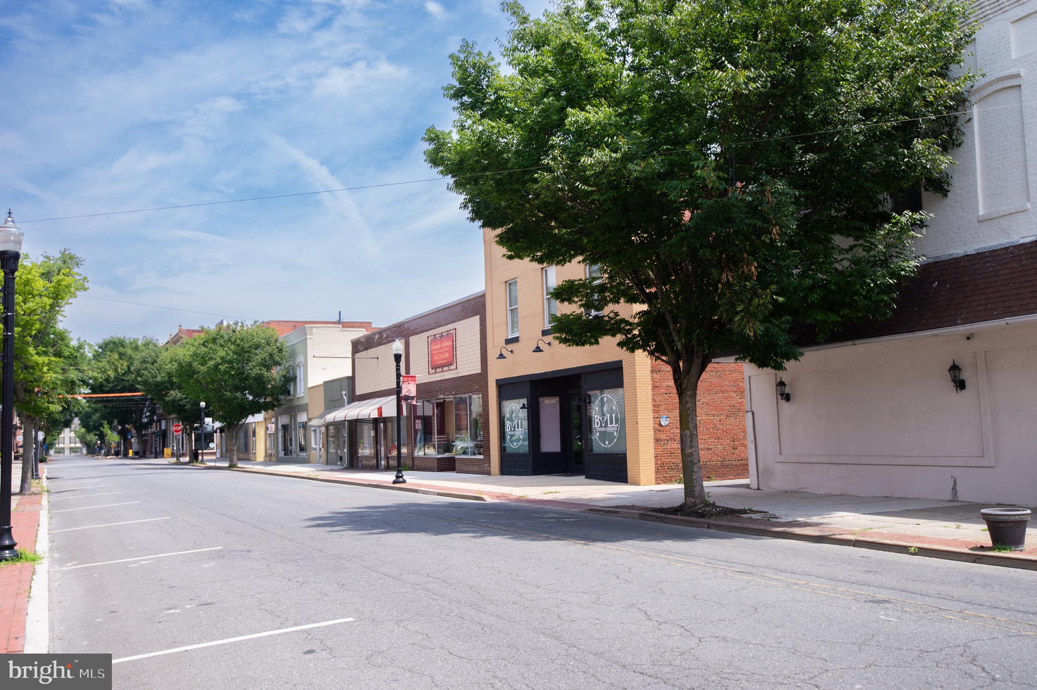 RACE STREET - Commercial Sale