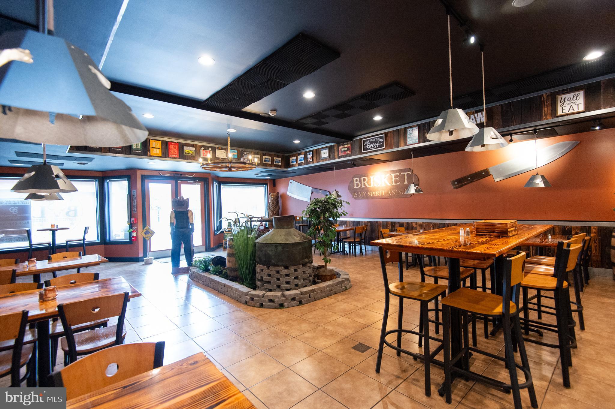 RACE STREET - Commercial Sale