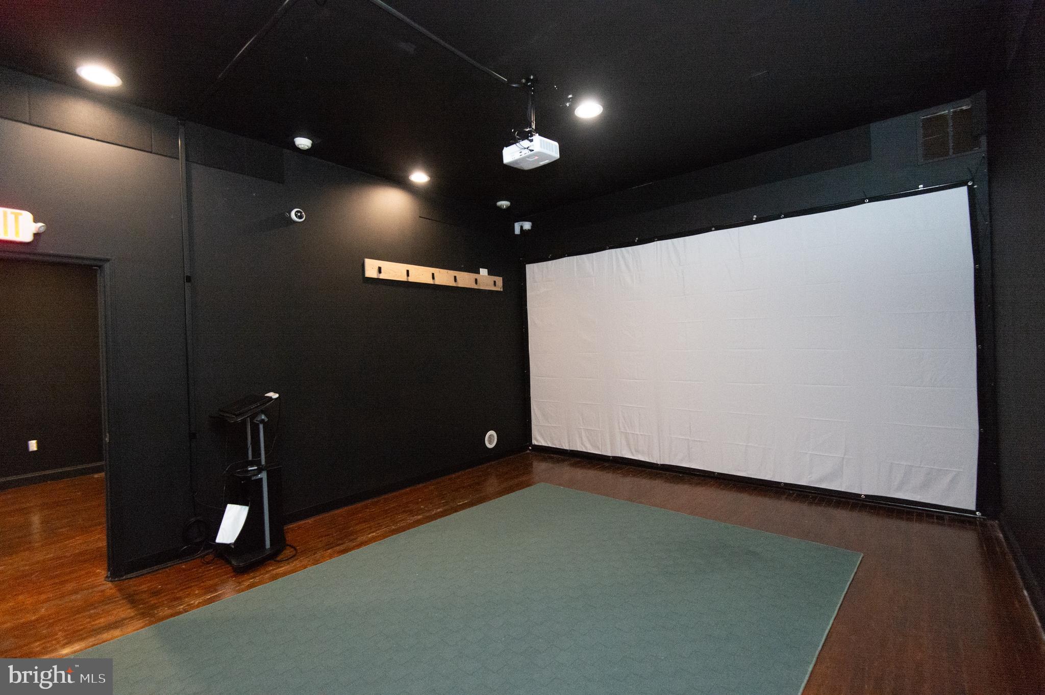 RACE STREET - Commercial Sale