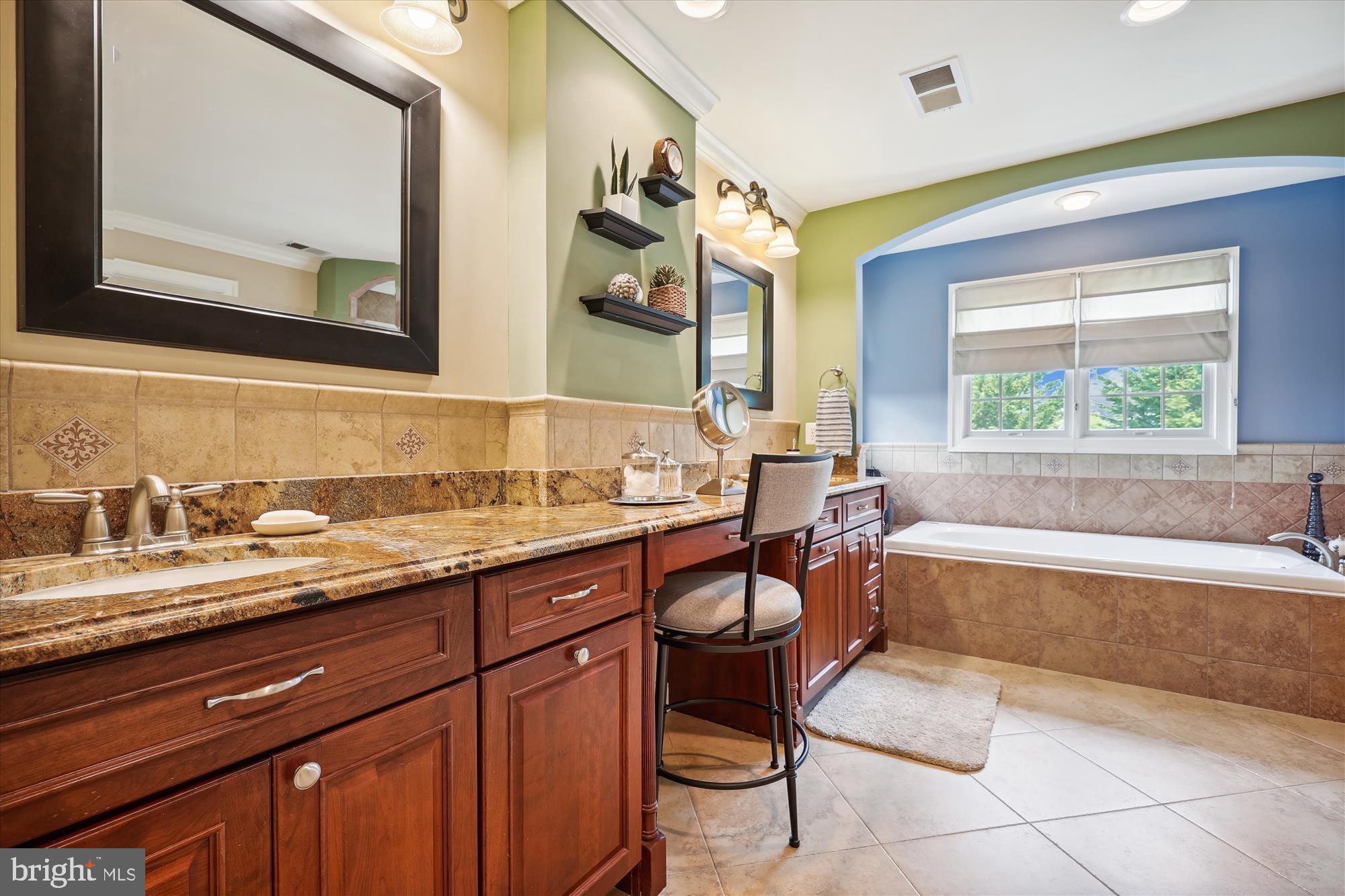 CHESSIE CROSSING - Residential
