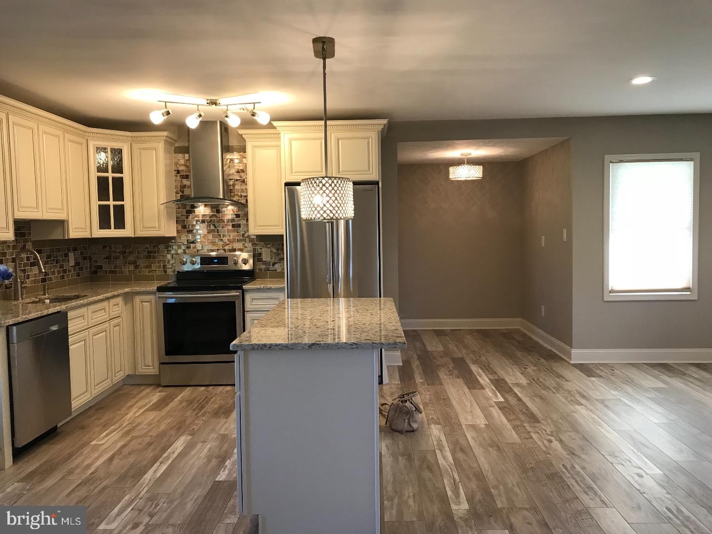 DOGWOOD HOLLOW - Residential
