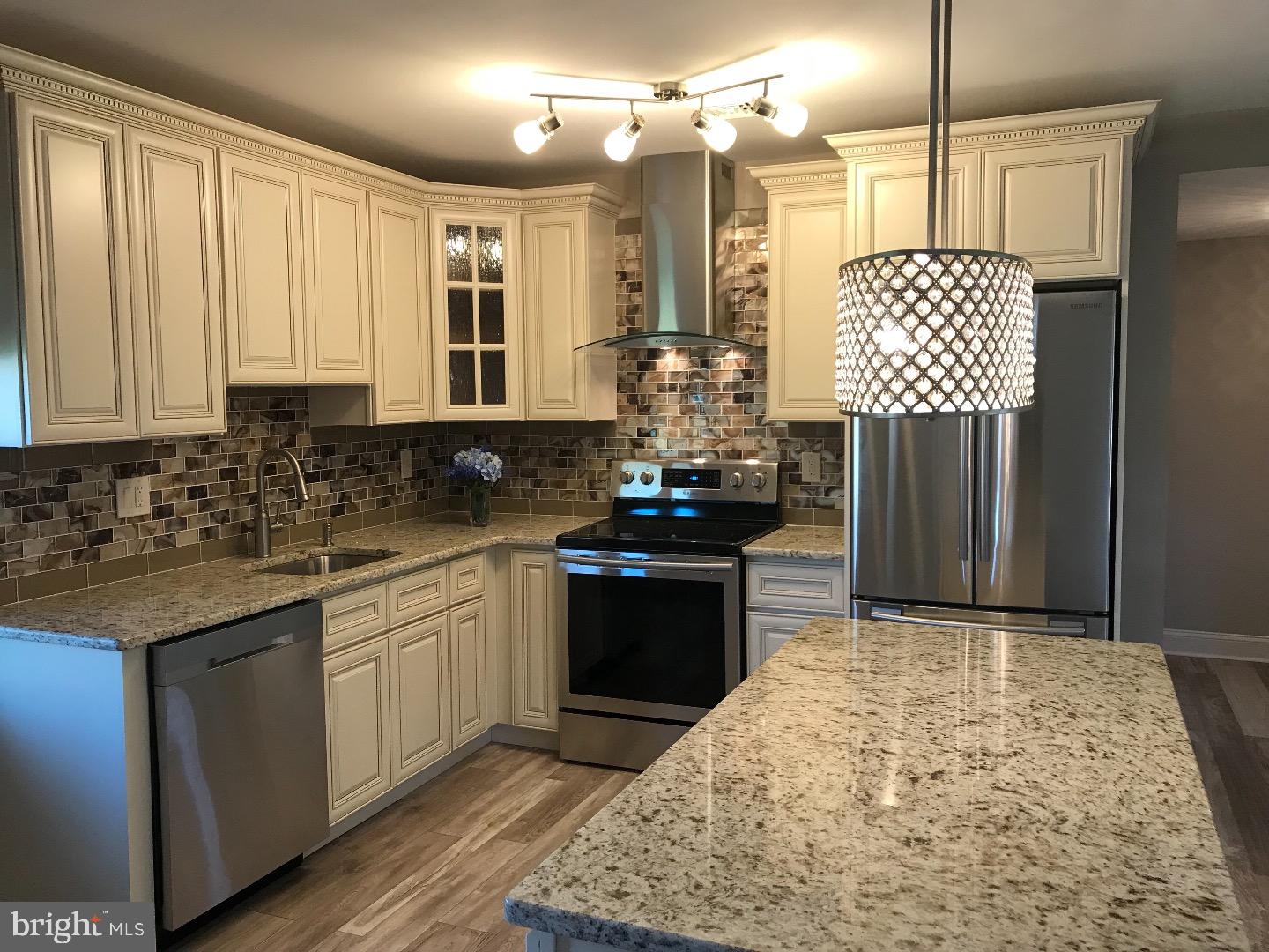 DOGWOOD HOLLOW - Residential