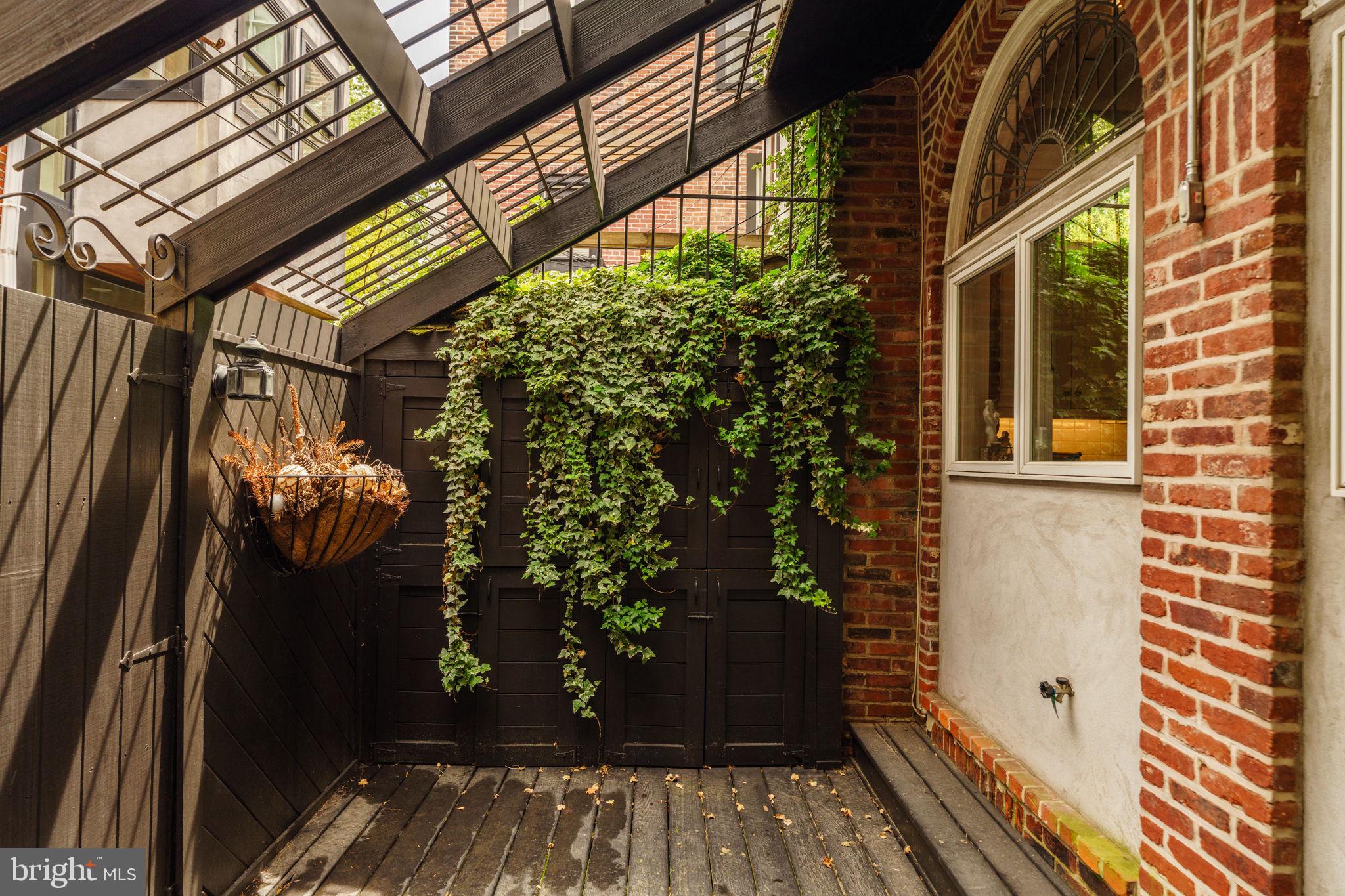 RITTENHOUSE SQUARE - Residential
