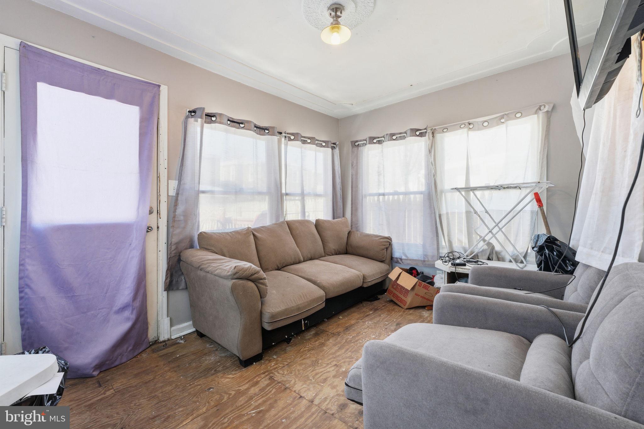 LANSDOWNE - Residential