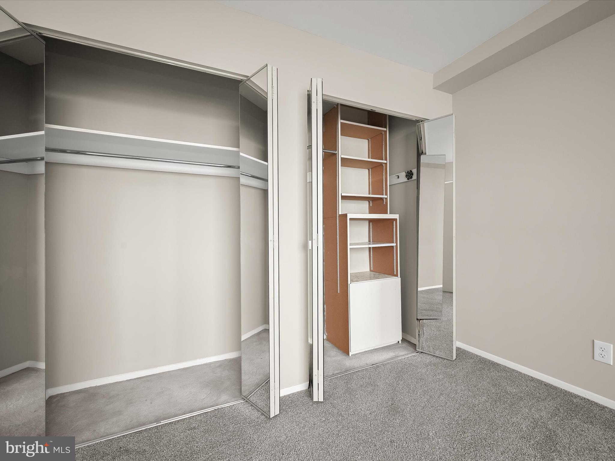 WASHINGTON TOWER - Residential