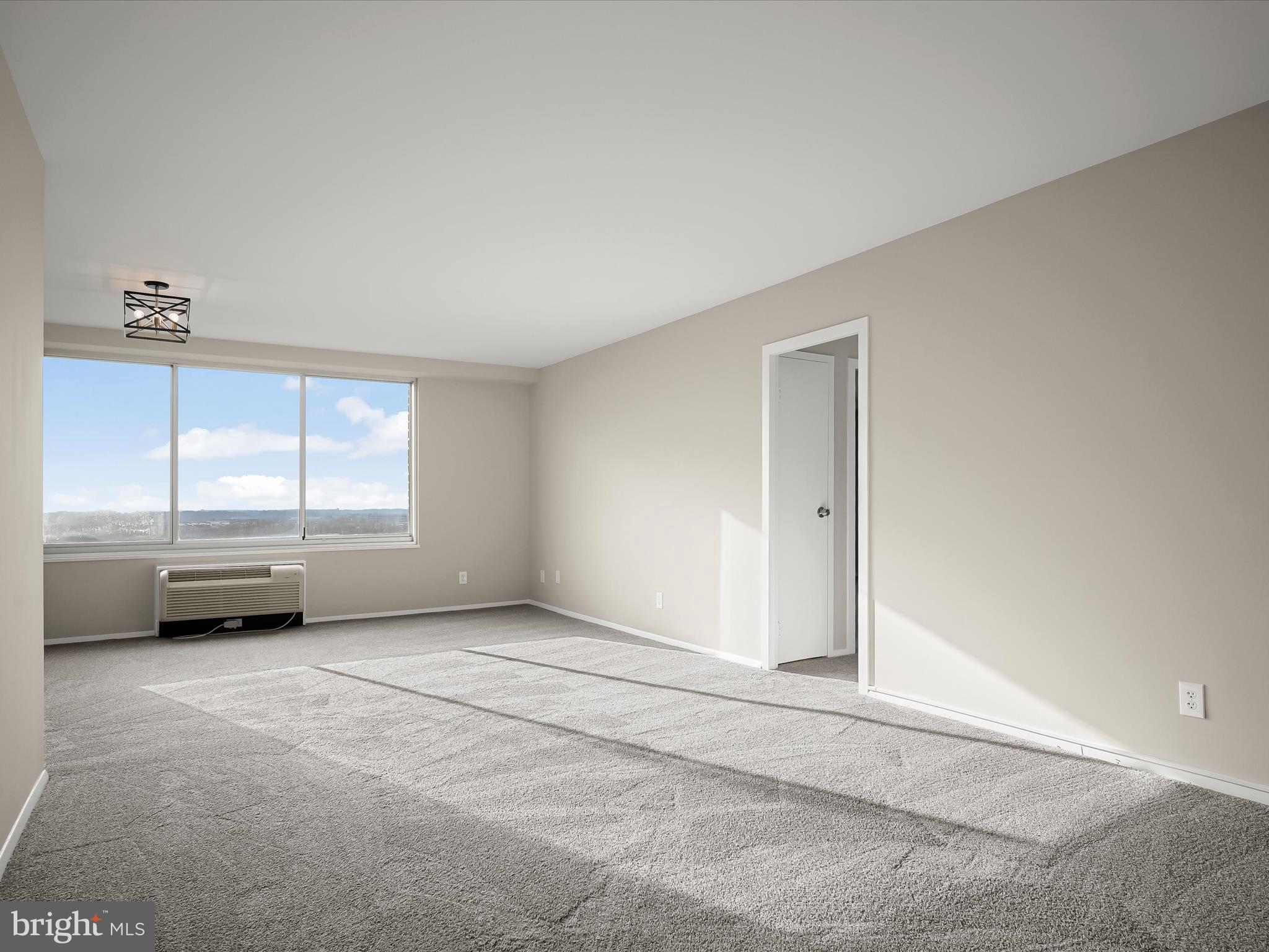 WASHINGTON TOWER - Residential