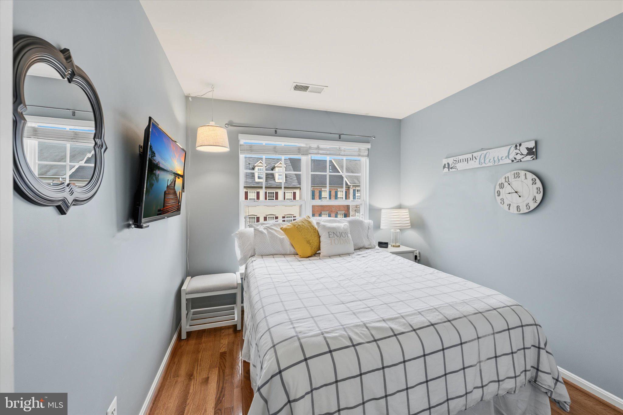 PEMBROOKE/VICTORY LAKES - Residential