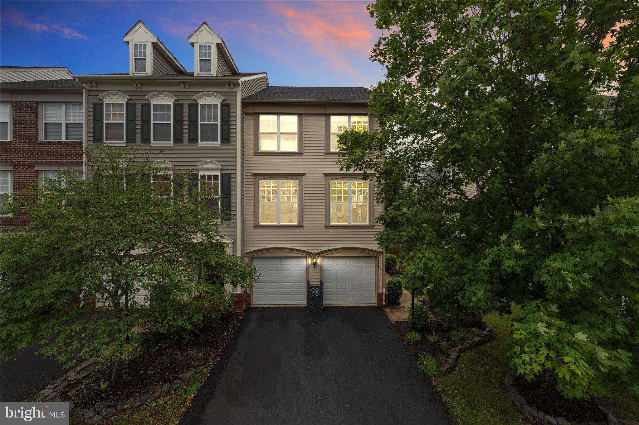 PEMBROOKE/VICTORY LAKES - Residential
