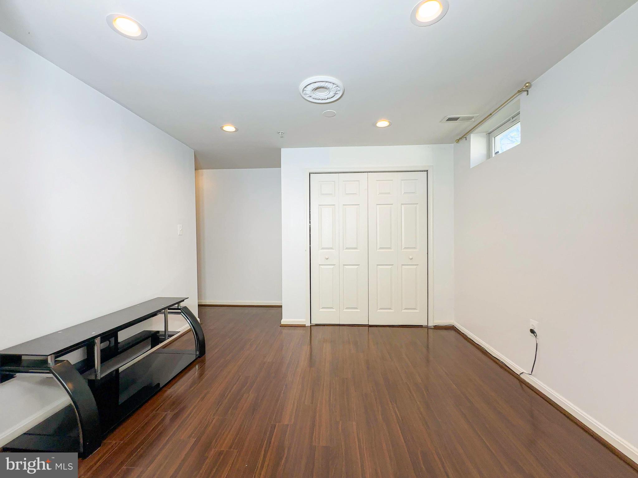 LONGWOOD - Residential