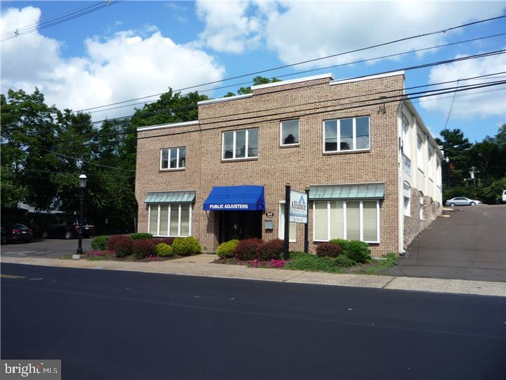 000 - Commercial Sale