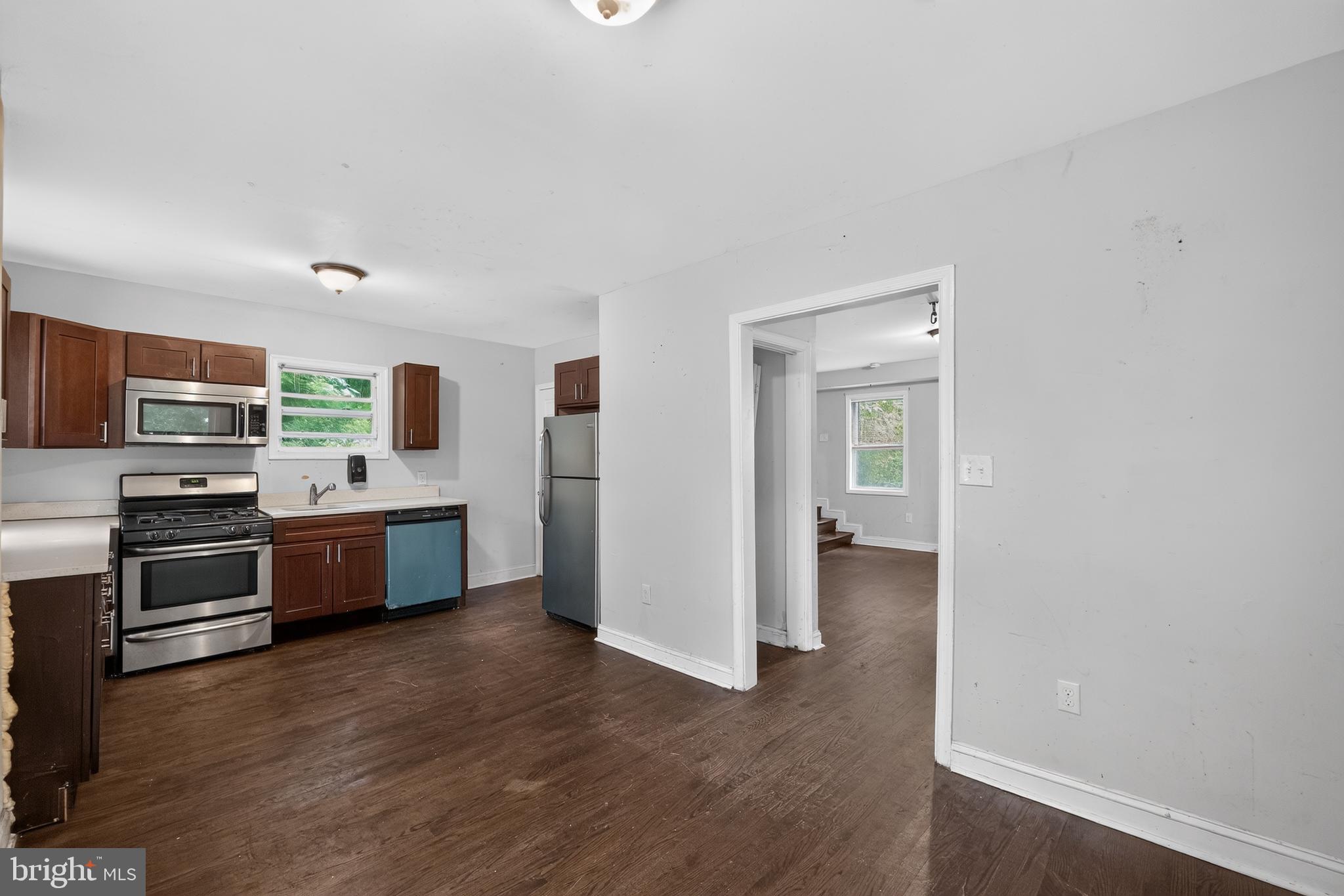 GWYNNLAKE PARK - Residential