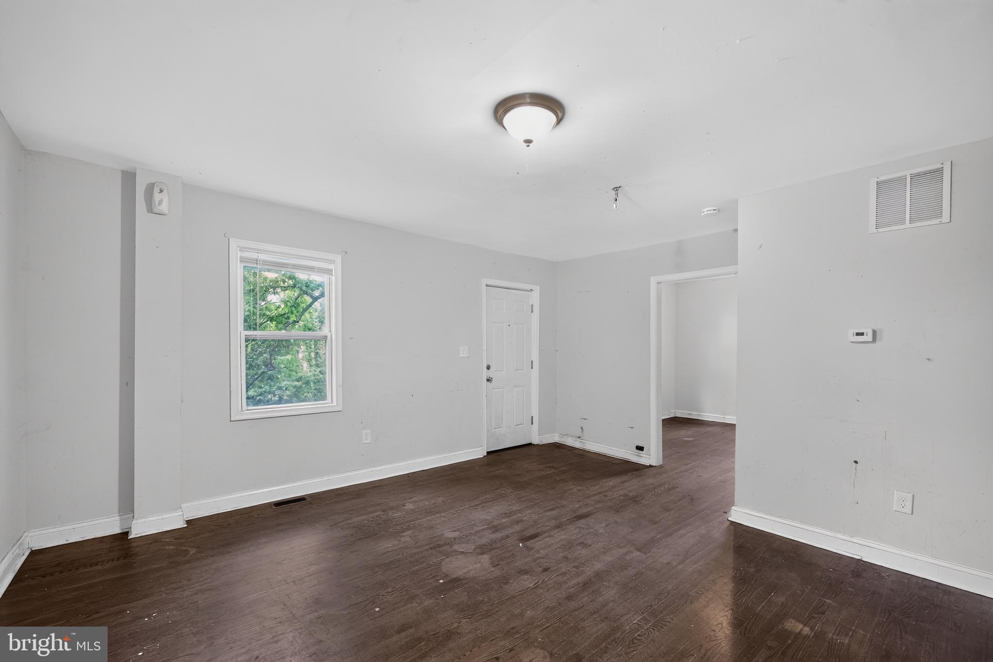 GWYNNLAKE PARK - Residential