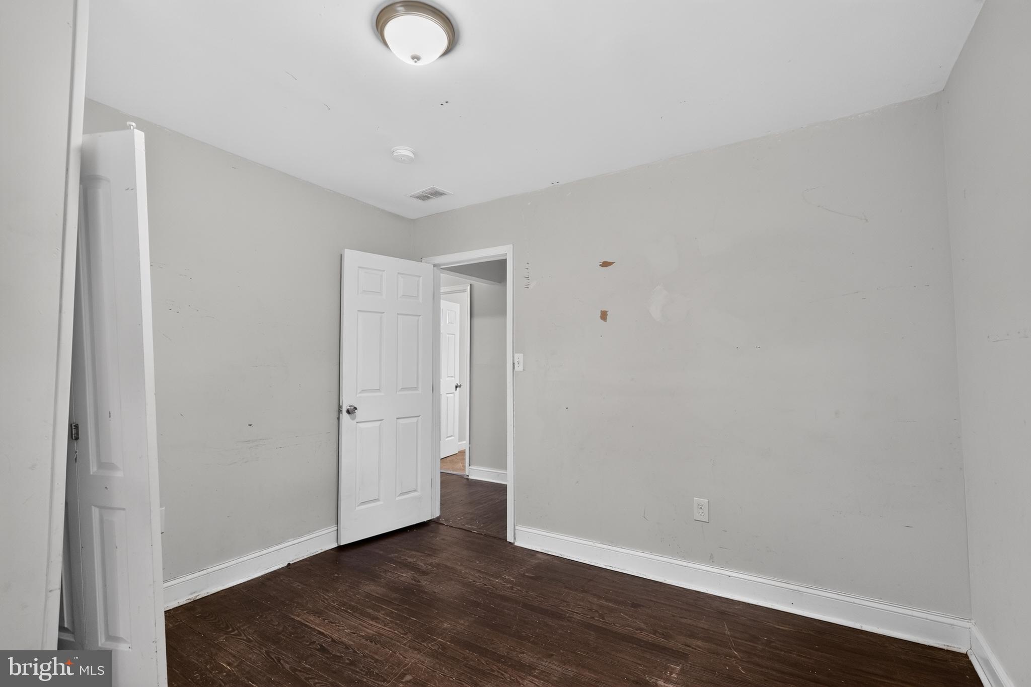 GWYNNLAKE PARK - Residential