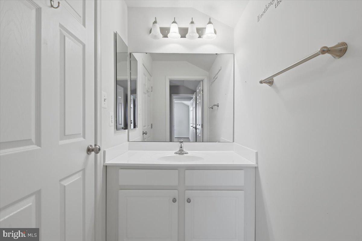 VIRGINIA HERITAGE AT LEE'S PARK - Residential
