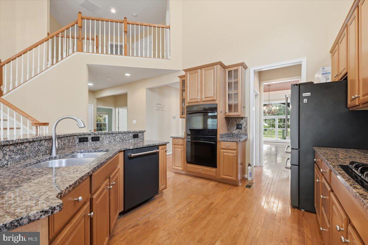 VIRGINIA HERITAGE AT LEE'S PARK - Residential